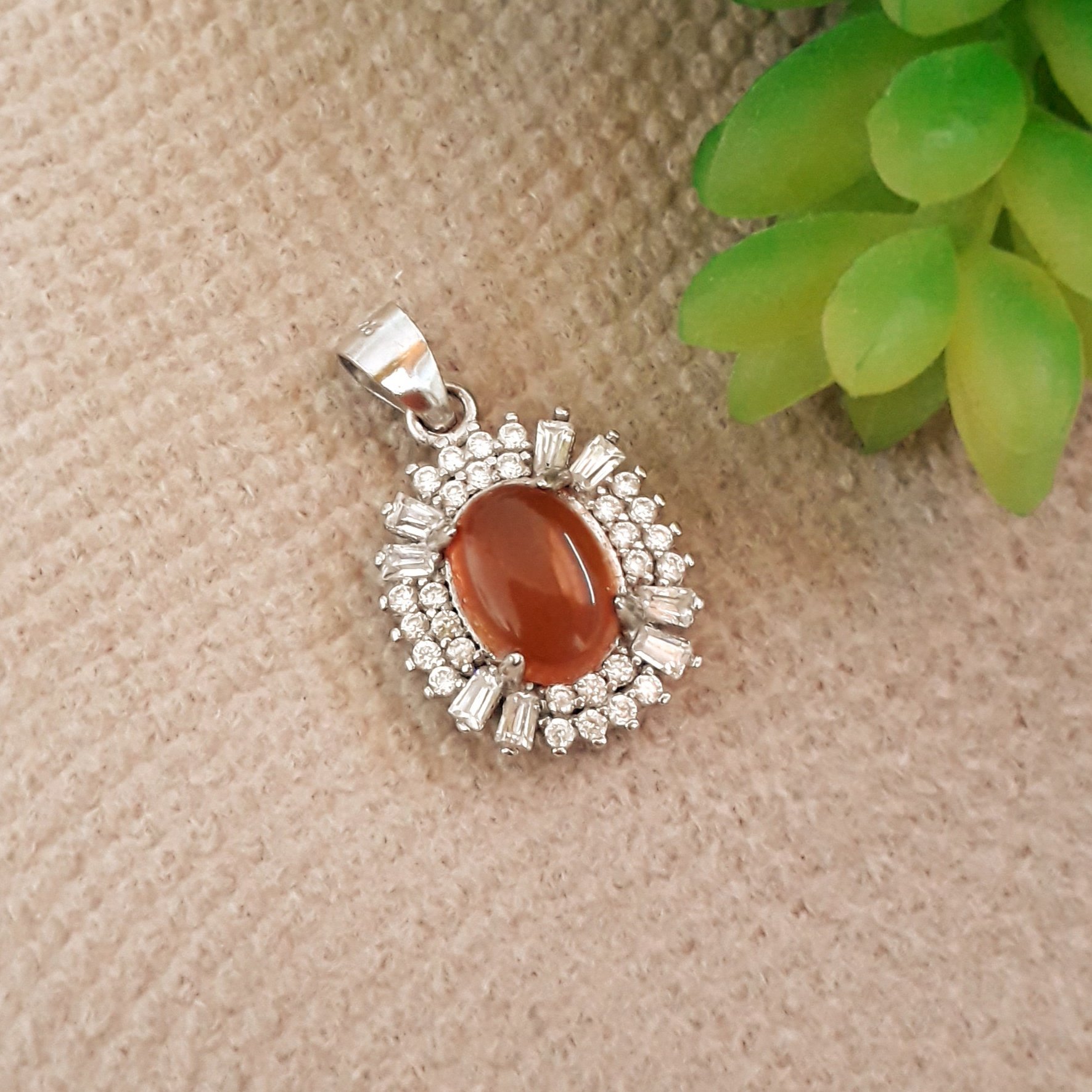 آویز نقره و عقیق 2