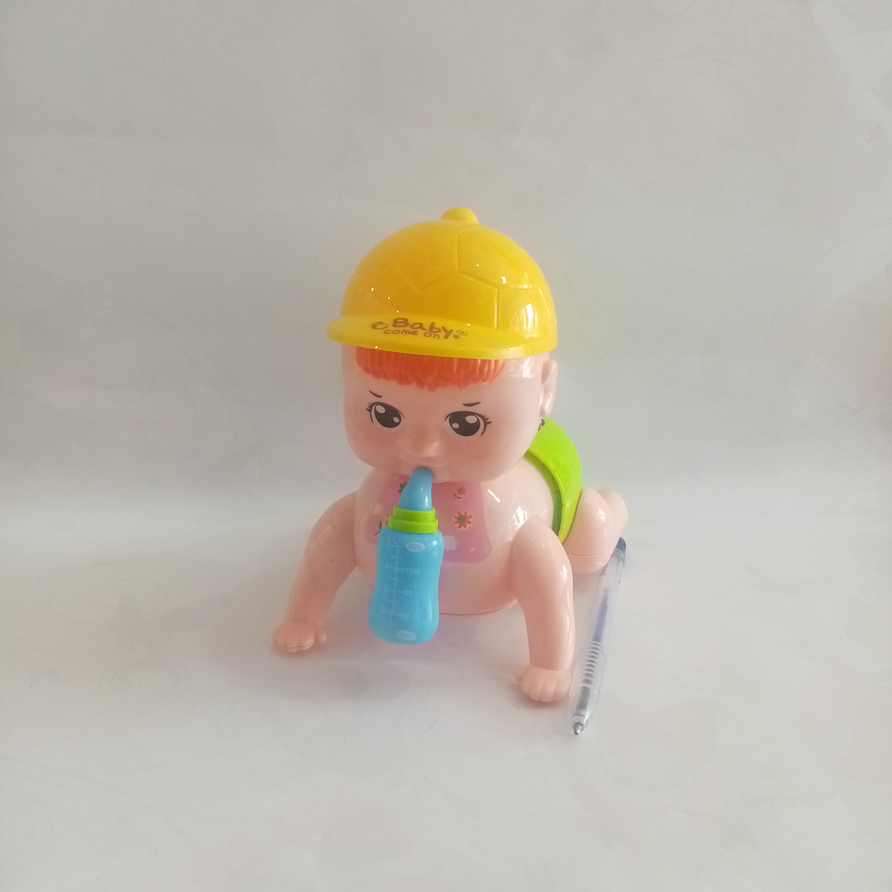 عروسک گوشتی چهار دست و پا راه رونده باطری خور