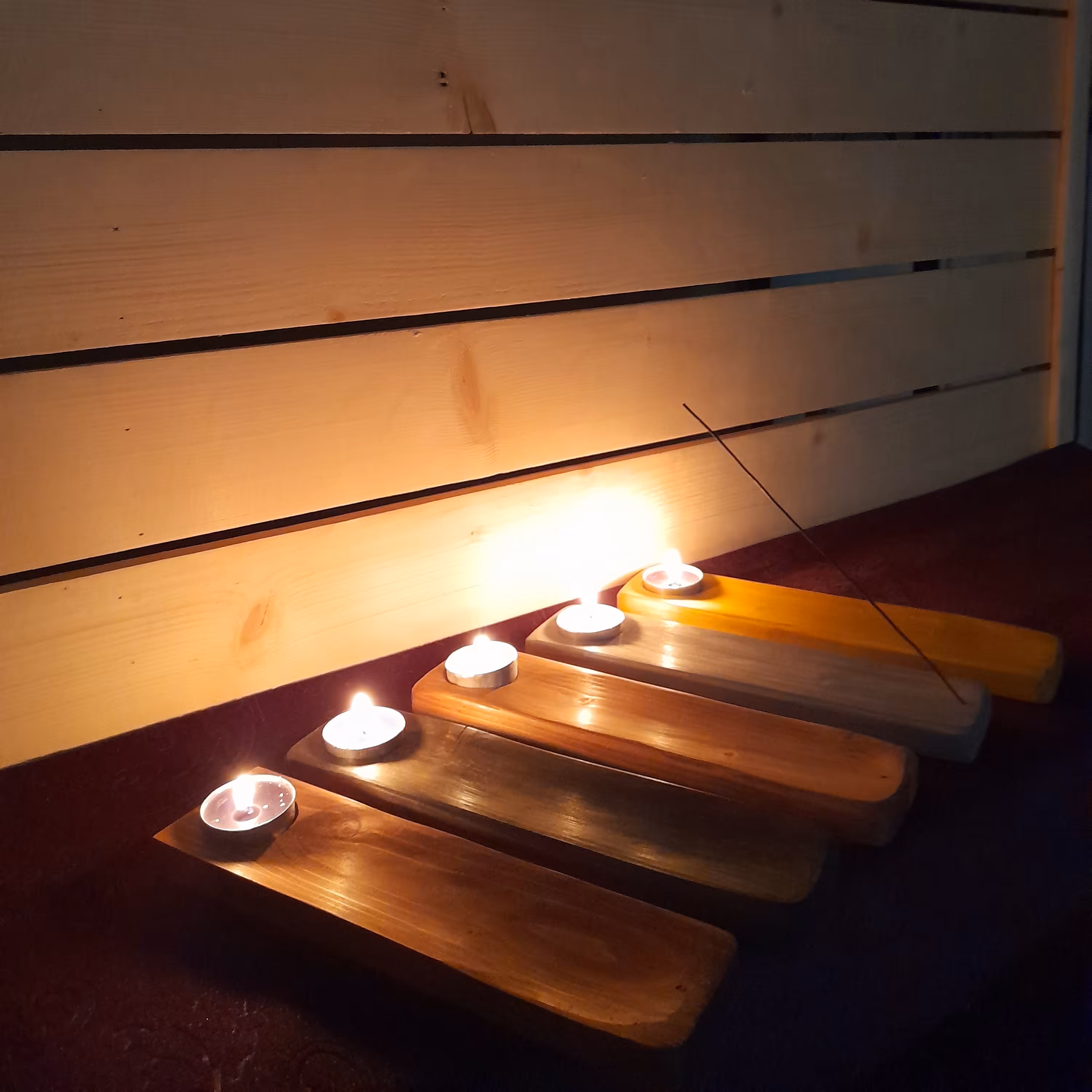 عود سوز چوبی  فان ،قیمت تک هست 