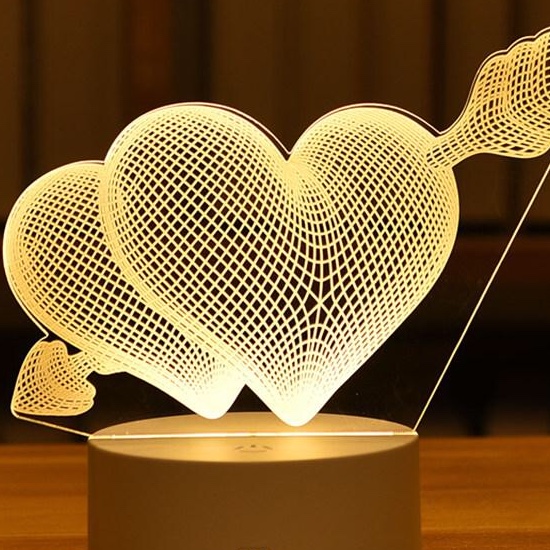 چراغ خواب مینانیک مدل قلب و تیر - سایز متوسط-  نوشته و طرح دلخواه- بسیار کم مصرف