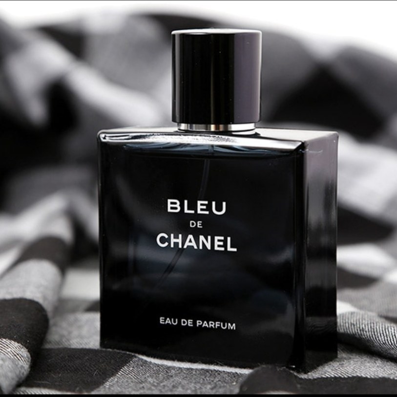 عطر اسانس (( بلو شنل ))