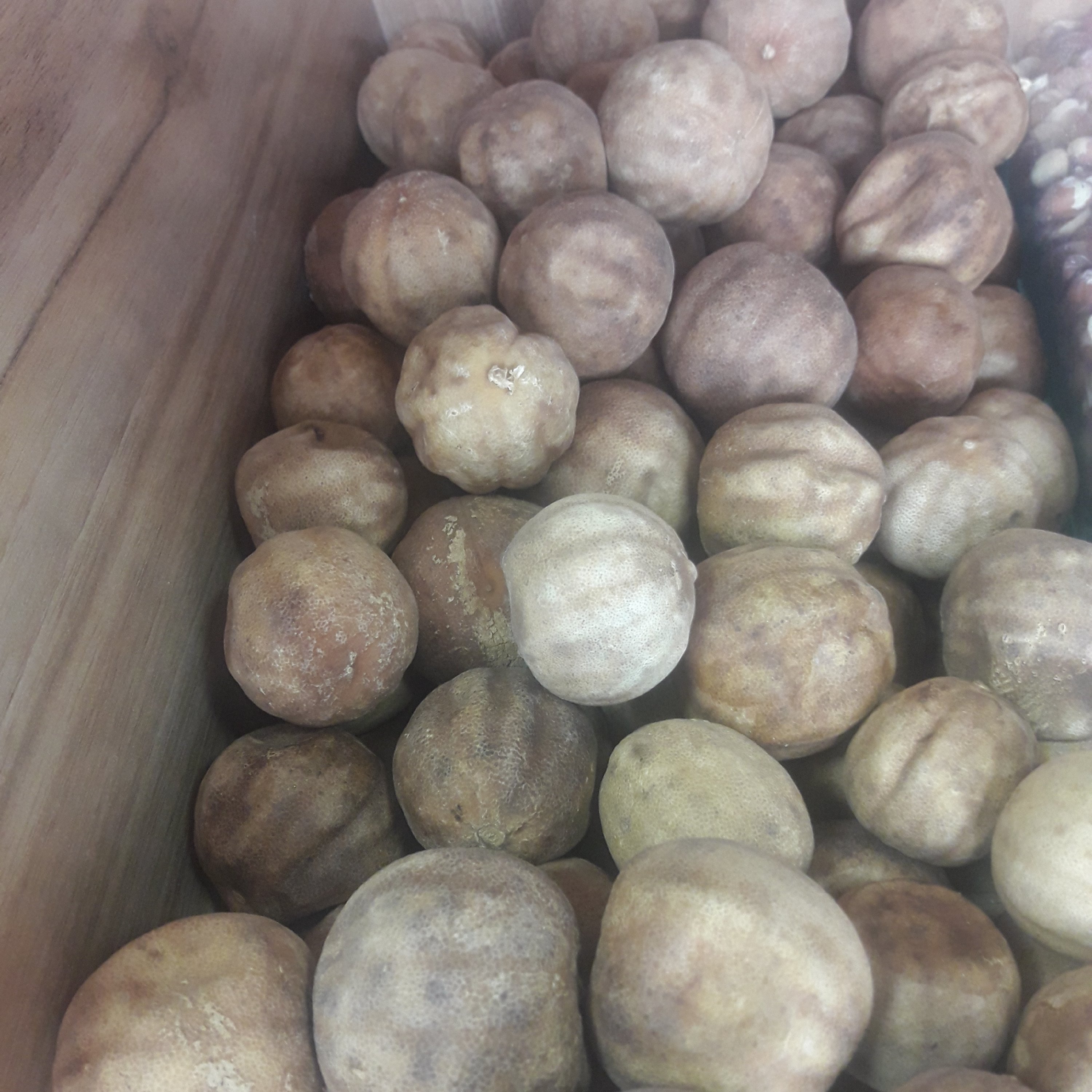 لیمو عمانی زرد درشت جهرم(بسته 500 گرمی)