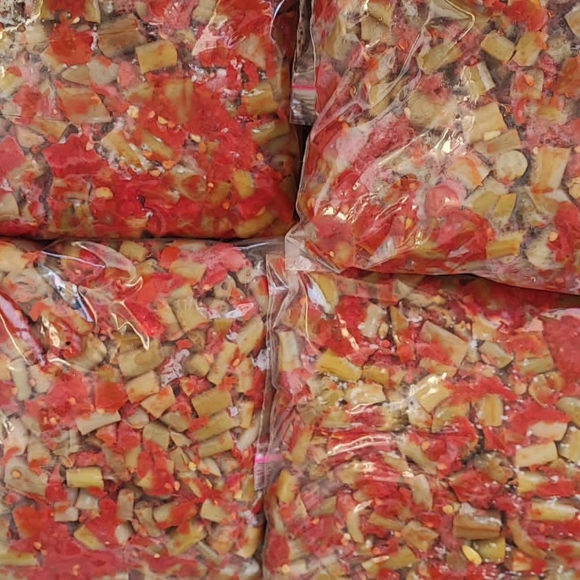 لوبیا سرخ شده با آب گوجه مامان پز
