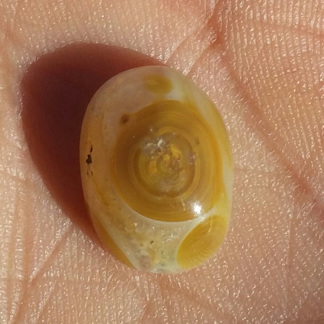 نگین عقیق باباقوری چند چشم موکول دار رحمانی بسیار قوی معدنی محشر 100درصد طبیعی کد 9307