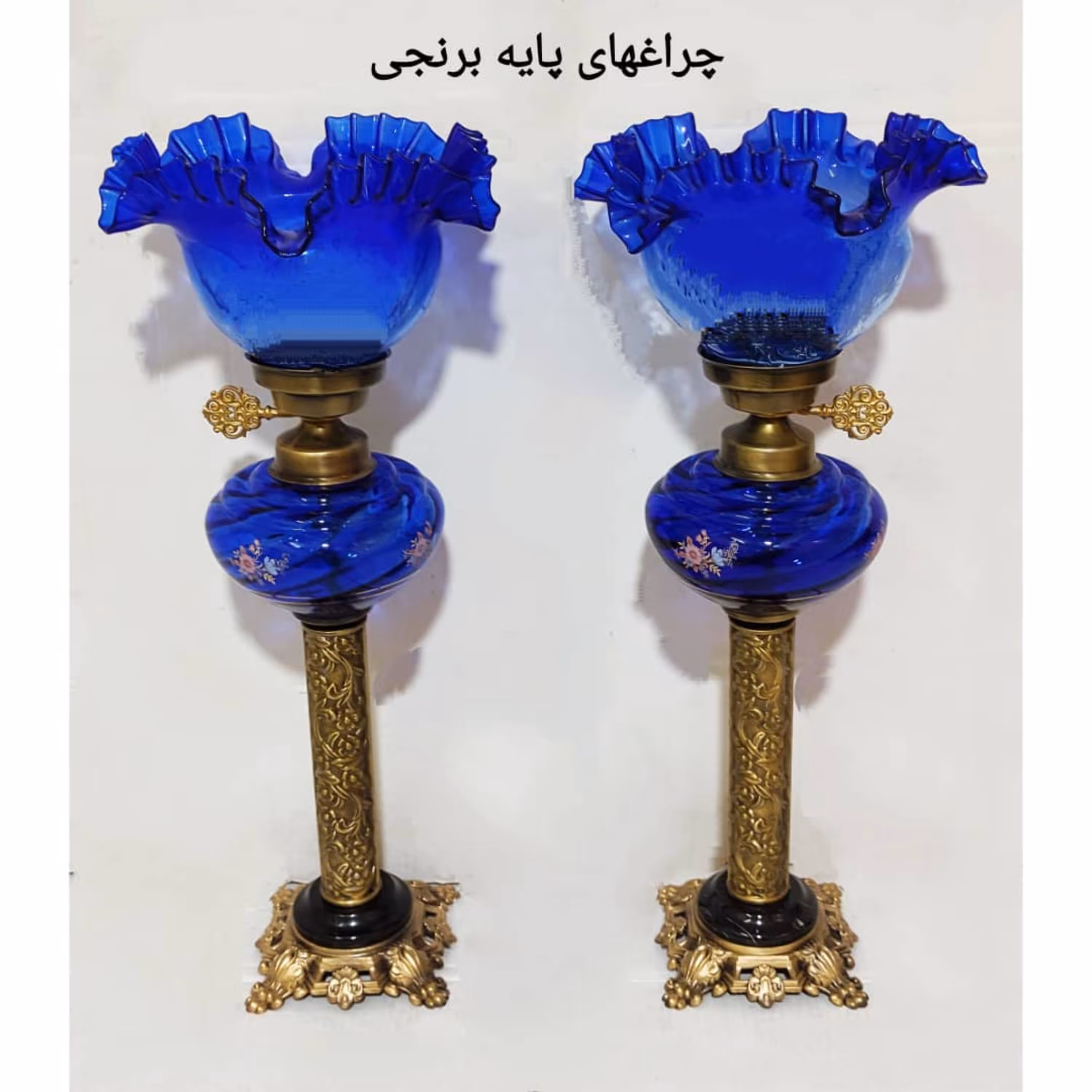 شمعدان طرح چراغ پایه برنجی کد 3132 ارتفاع 68 سانتی متر 