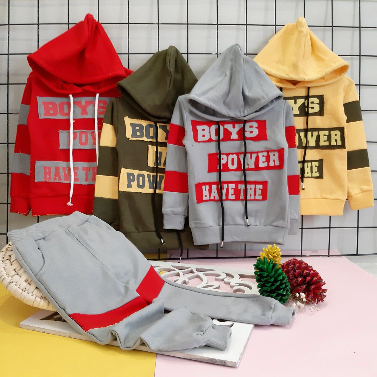 هودی و شلوار پسرانه سایز 40 طرح BOYS کد 407n