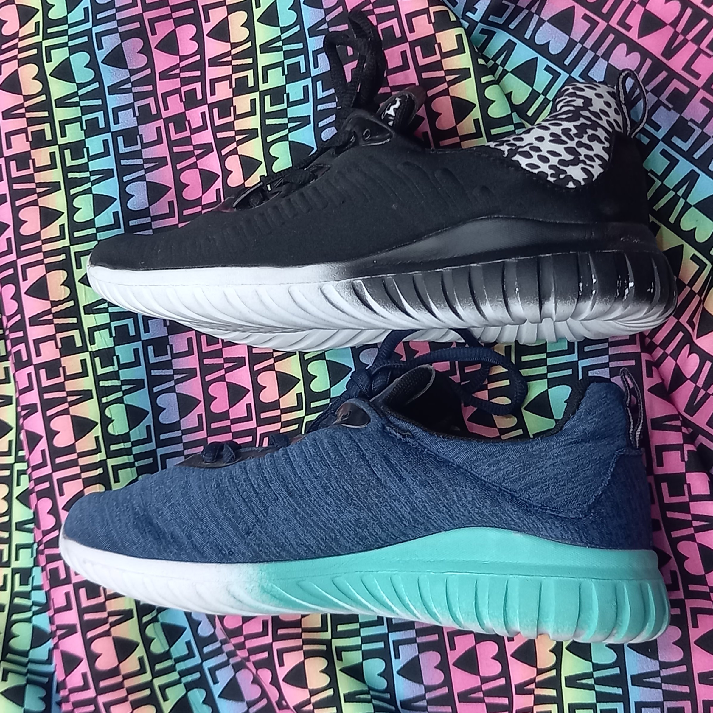 کفش اسپرت زنانه کشی راحتی ، دو رنگ جذاب