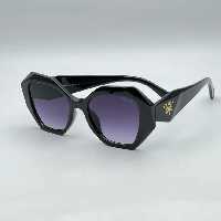 عینک افتابی زنانه ومردانه برند پرادا (رنگ مشگی)