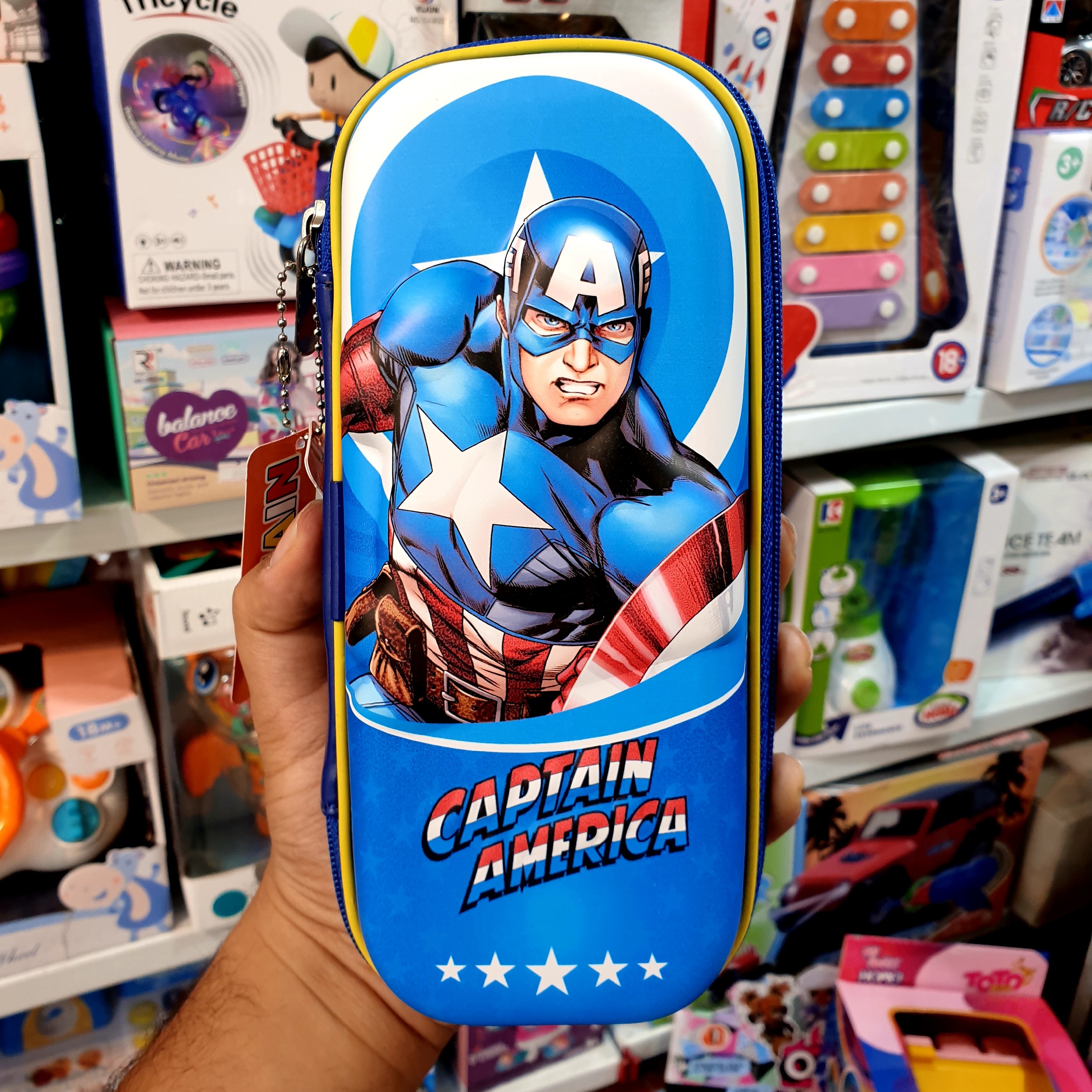 جامدادی برجسته کاپیتان آمریکا ارسال رایگان اورجینال لایت استار درجه یک 