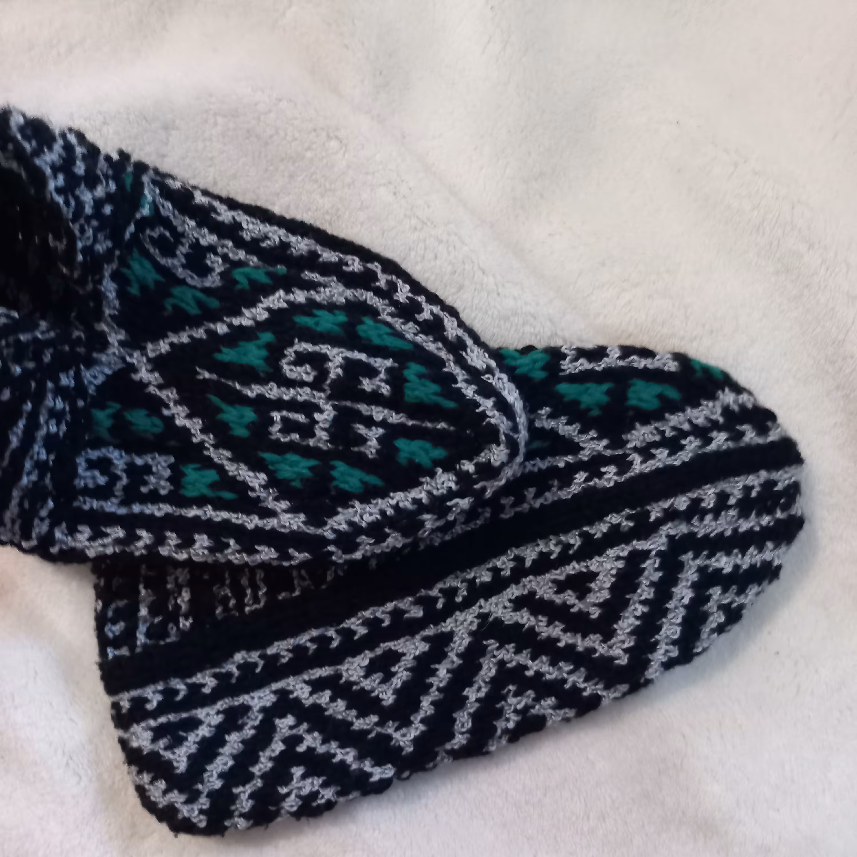 پاپوش سنتی دستبافت  20 جفت بارنگهای متنوع سایز 37تا 41 با ارسال رایگان