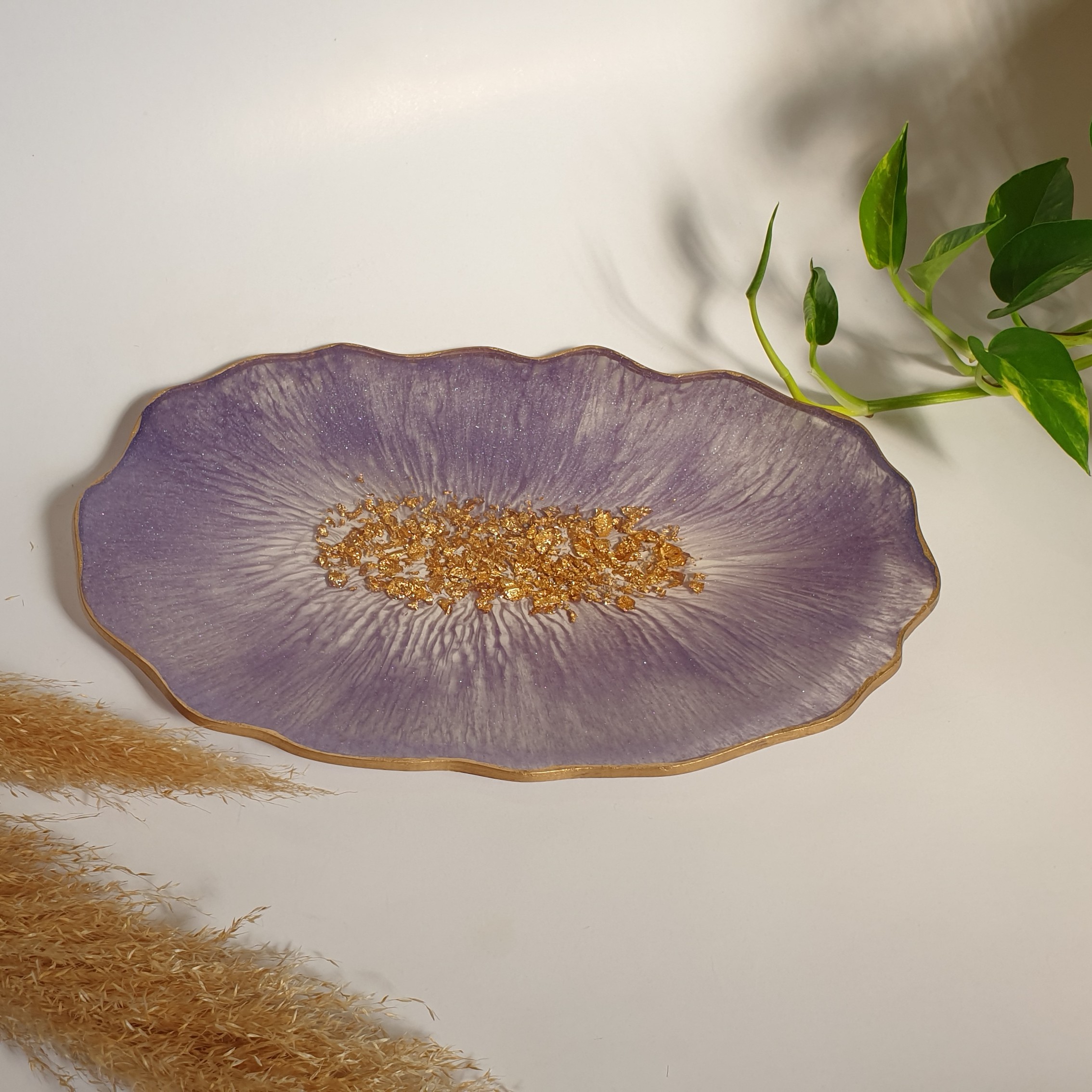 دیس پذیرایی و شیرینی خوری رزینی بنفش