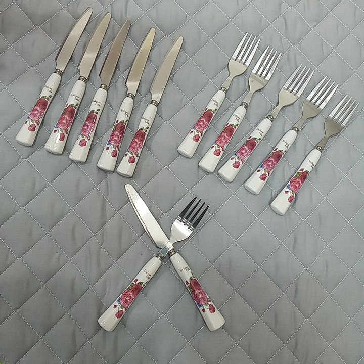 سرویس کارد و چنگال  12 عددی دسته سرامیکی مارک یونیک لایف رنگ قرمز     