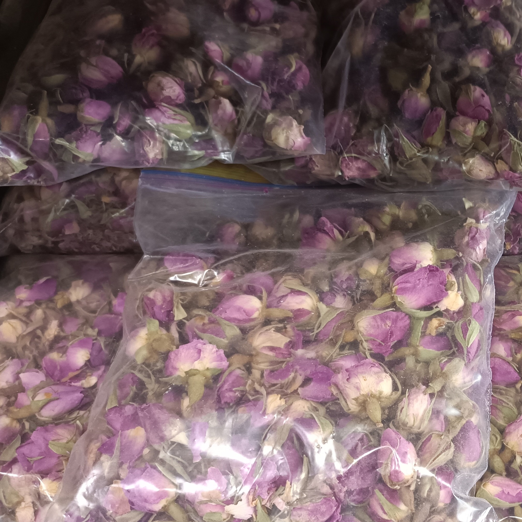 غنچه گل محمدی خشک ممتاز بسته 100 گرمی 72