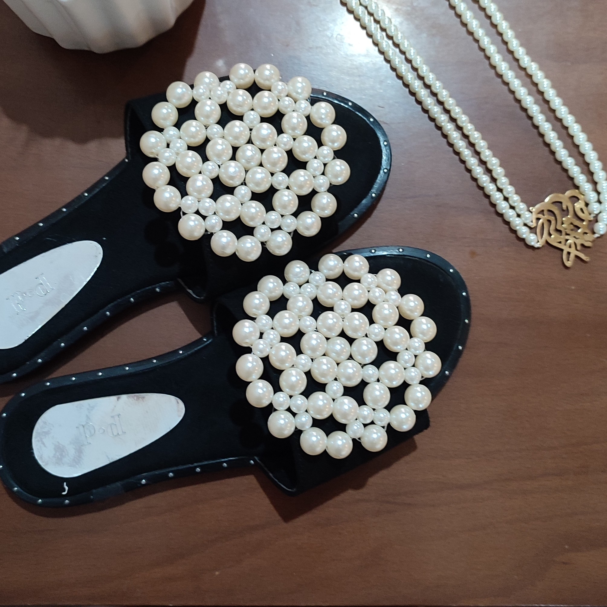 صندل مرواریدی