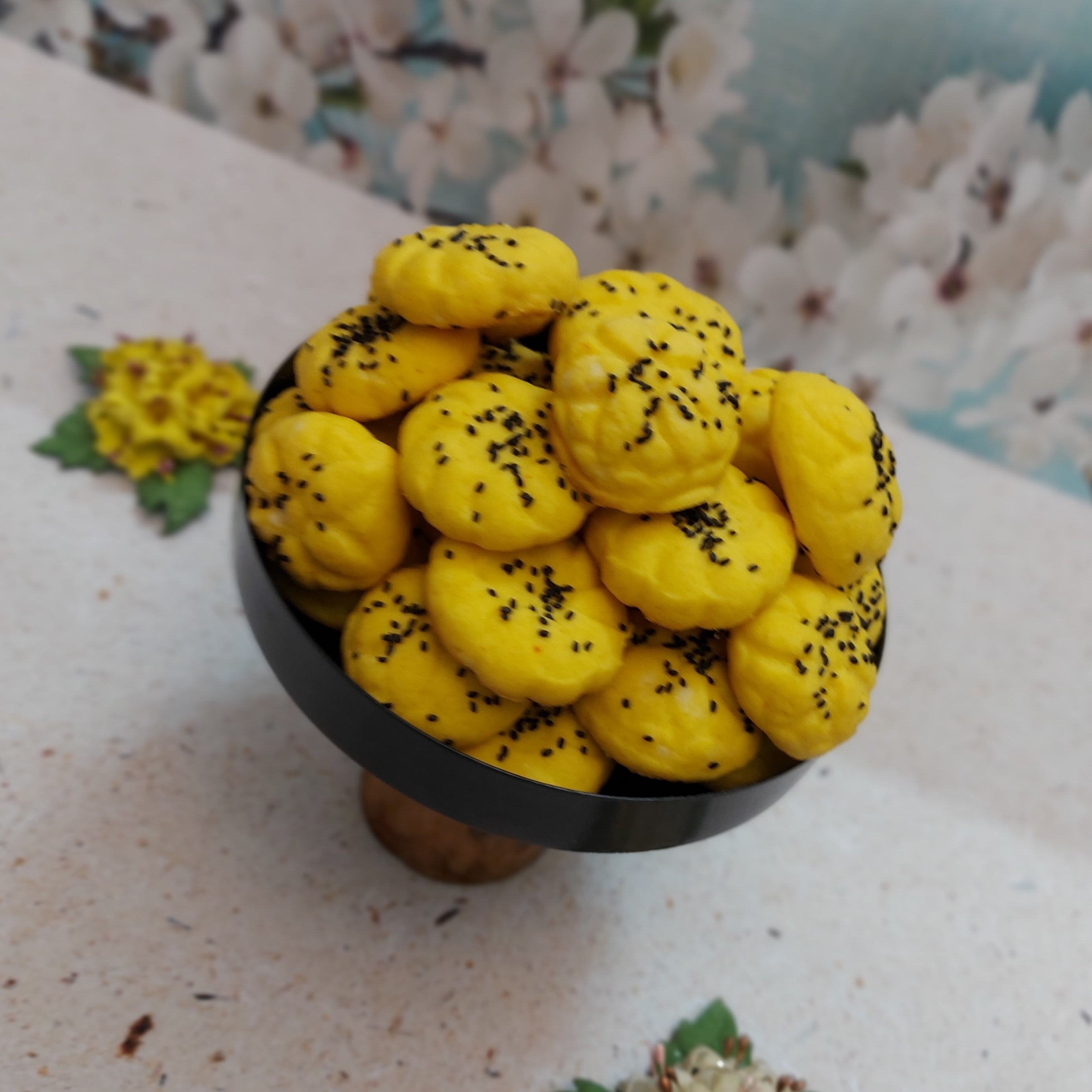 شیرینی نان برنجی خانگی(هزینه ارسال پس کرایه)