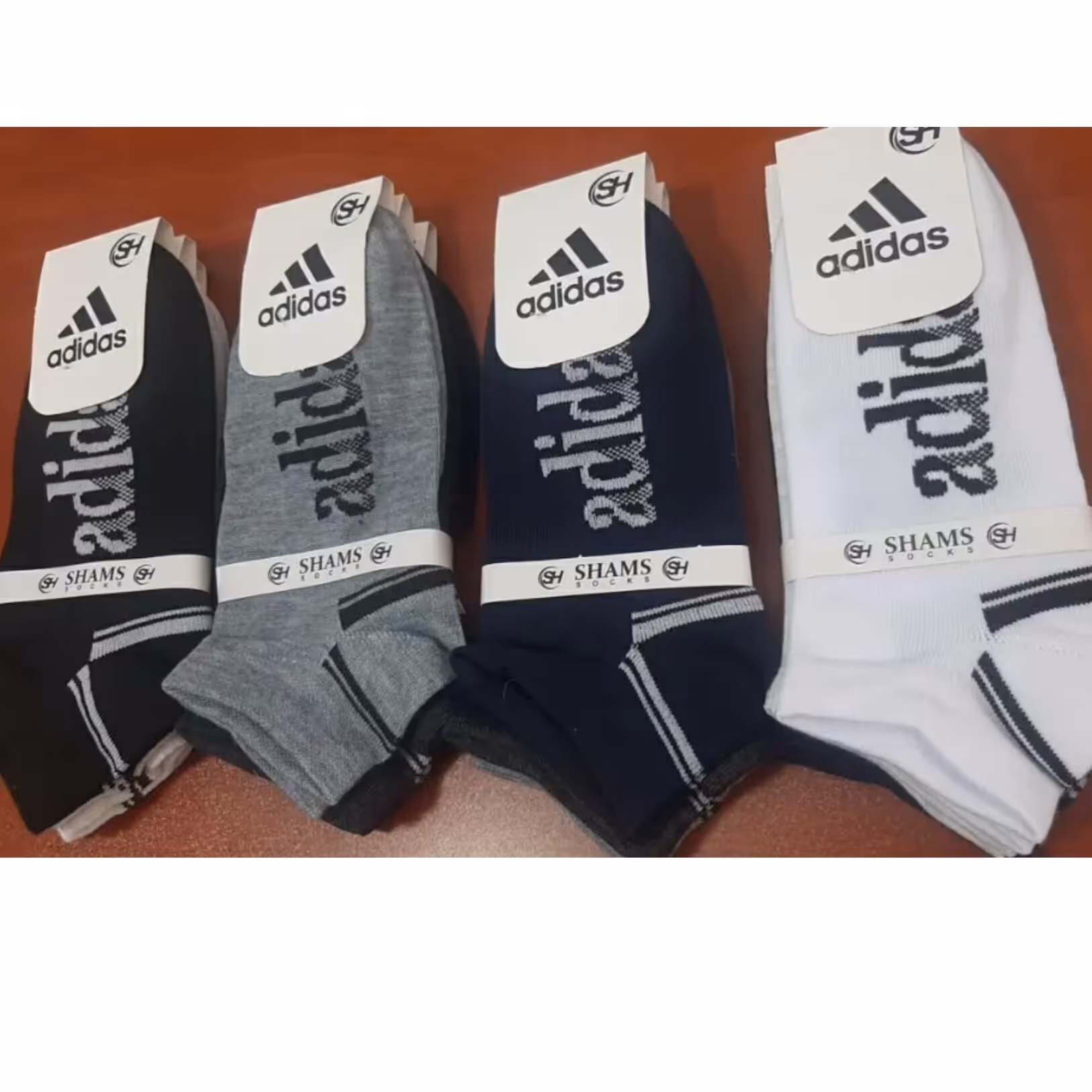 جوراب مچی اعلا درجه یک قیمت خوب کارش حرف نداره اعلا درجه یک فروشش عالیه ساده و طرح دار 