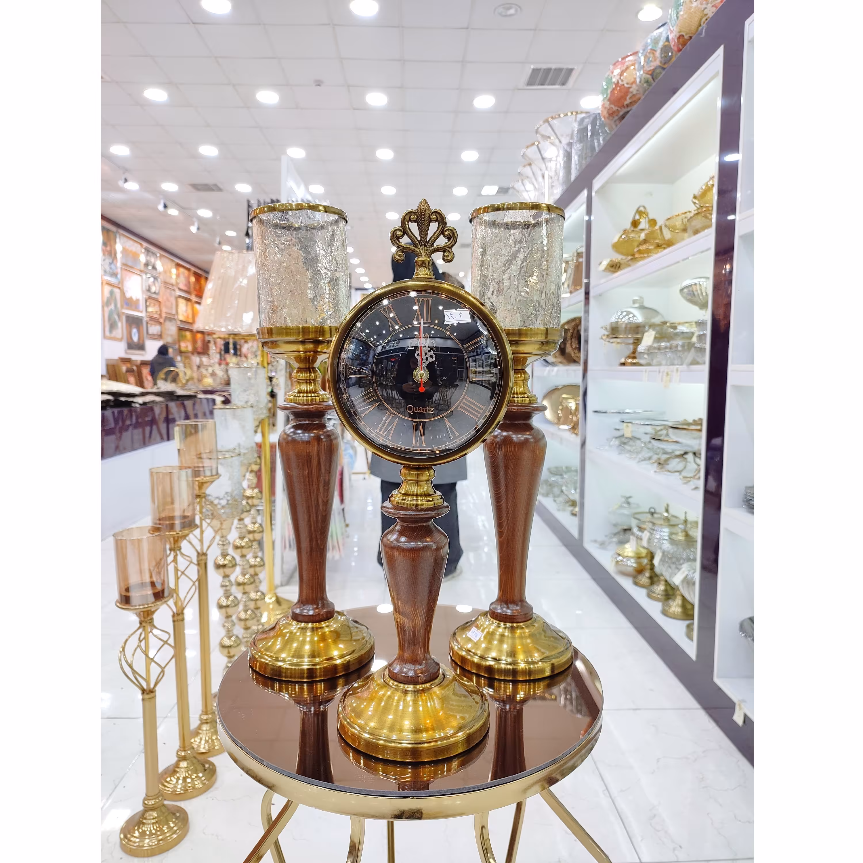 شمعدان و ساعت پایه چوبی