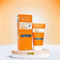 ضد آفتاب فلویید بی رنگ اون Avene