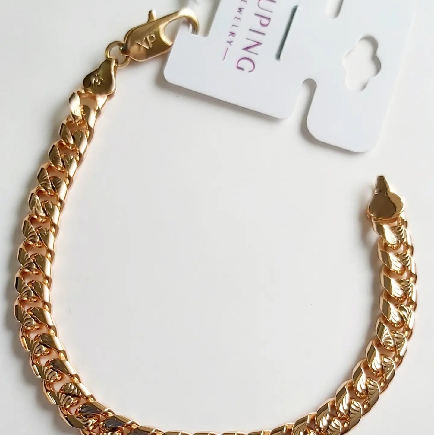 دستبند کارتیر تراش خورده از برند ژوپینگ ضدحساسیت 