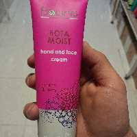 مرطوب کننده دست و صورت بوتانیس