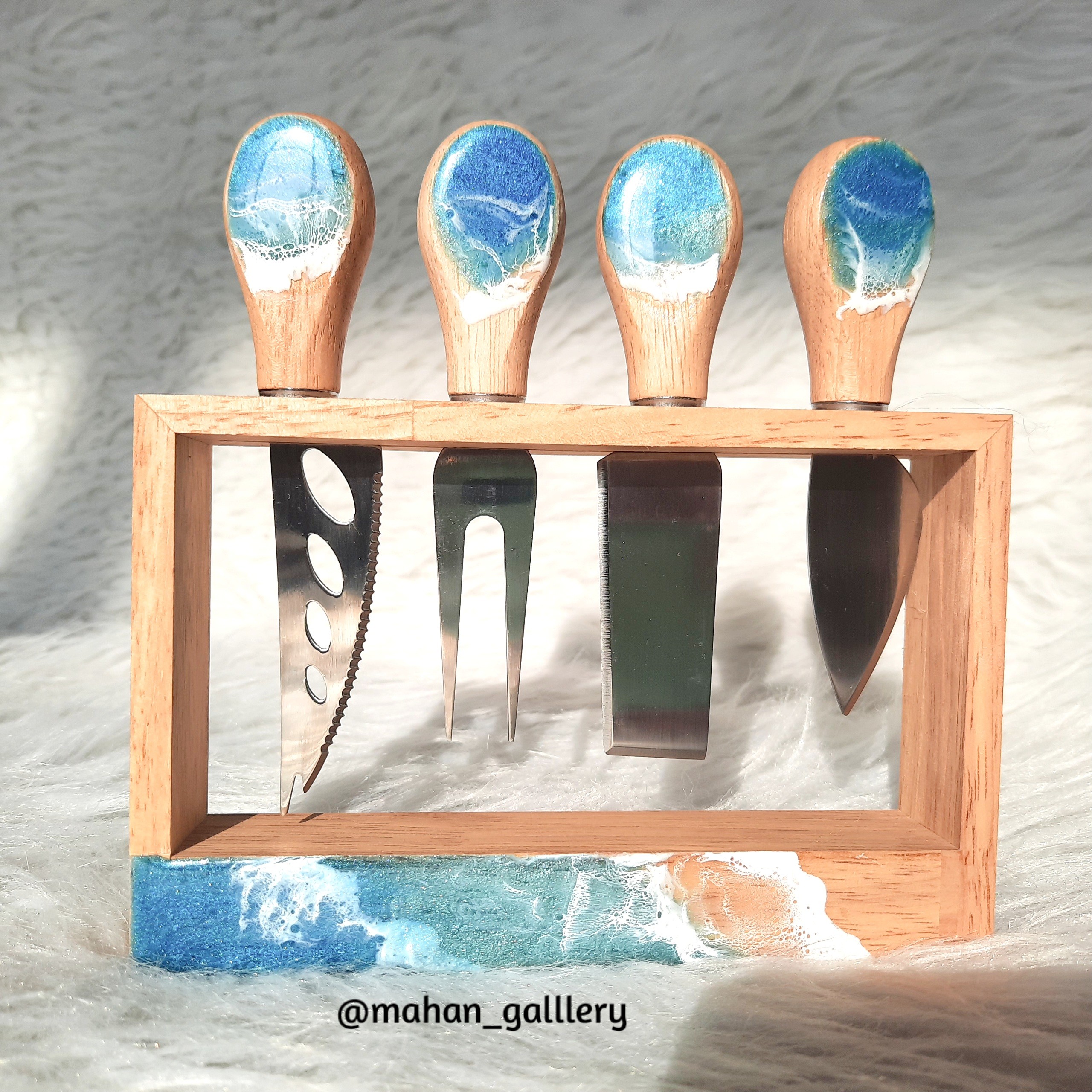 ست کارد صبحانه خوری مدل چوبی مجموعه 4 عددی به همراه استند 