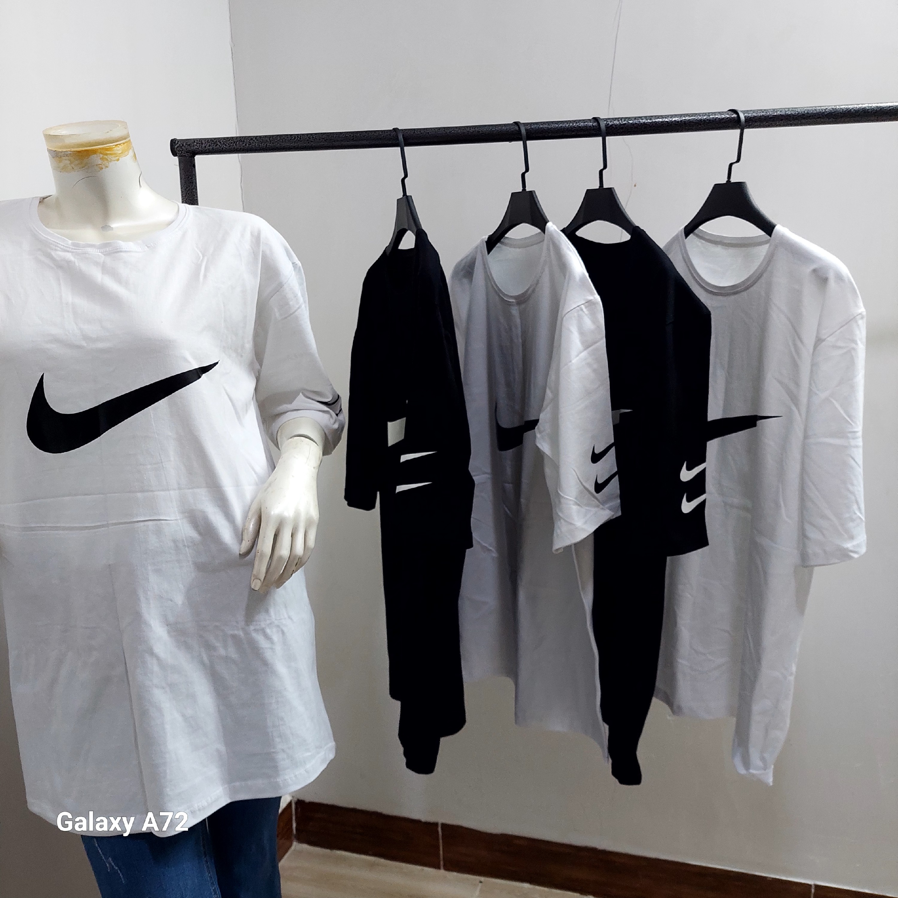 تیشرت لانگ نایک
مناسب برای خانما و آقایون ورزشکار
دورنگ سفید ومشکی
مناسب سایز36الی48
جنس نخ پنبه درجه یک