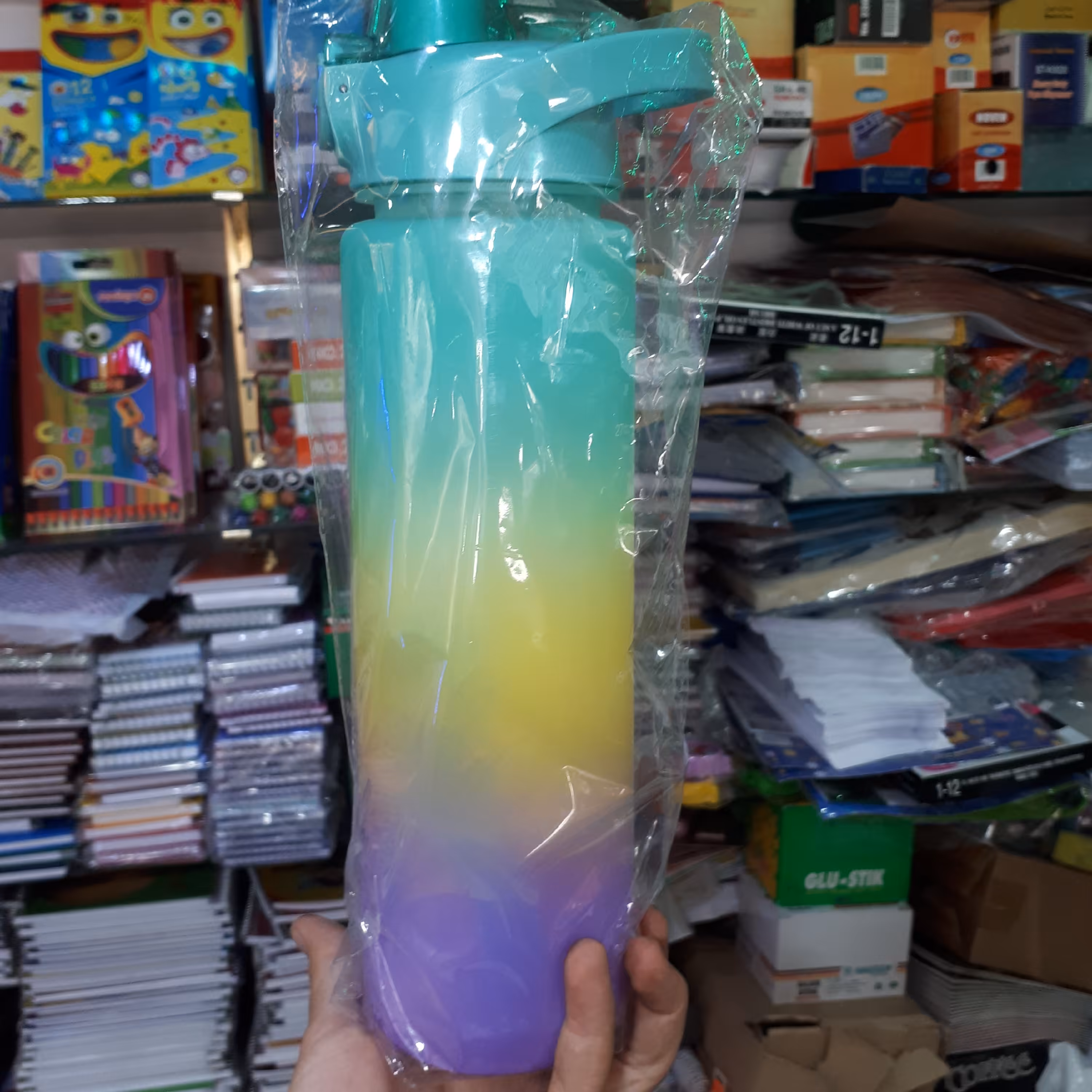 قمقمه دسته دار  بلند چند رنگ ،درجه بندی شده ،کیفیت بسیییییار عالی و خارجی