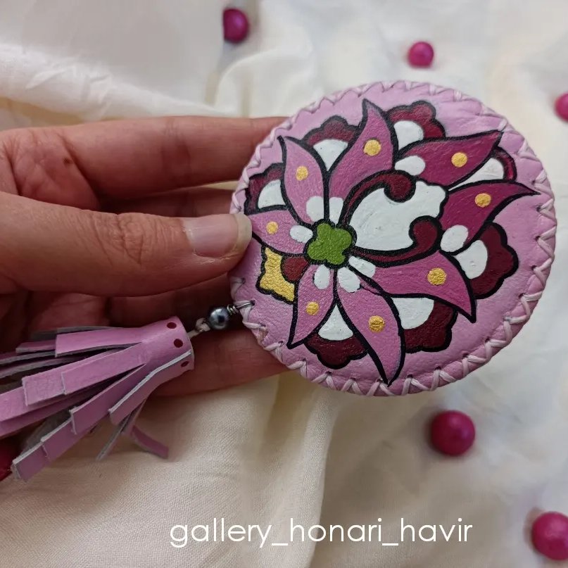 آینه دستی چرم4