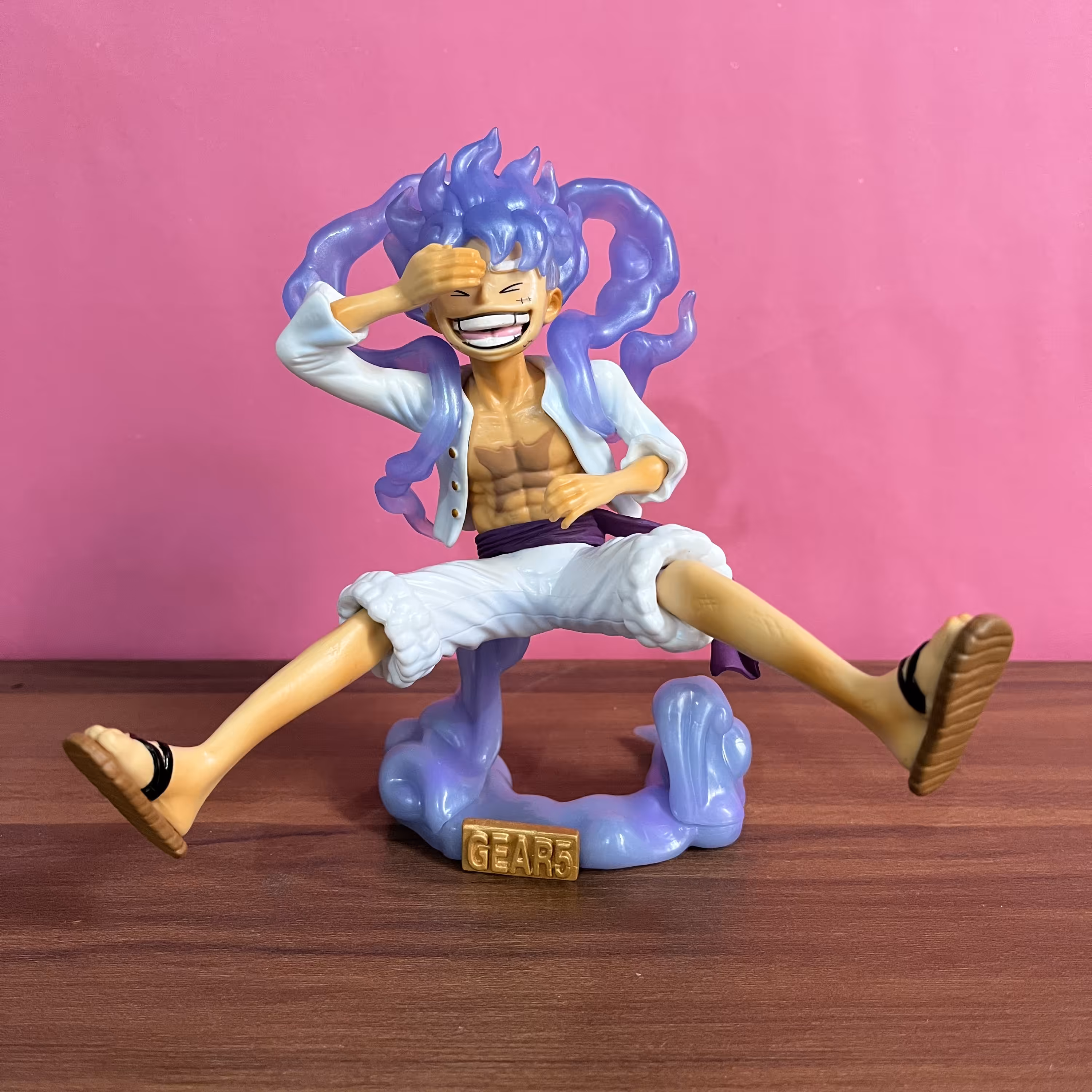اکشن فیگور لوفی انیمه وان پیس مدل دنده 5 luffy one piece  gear 5