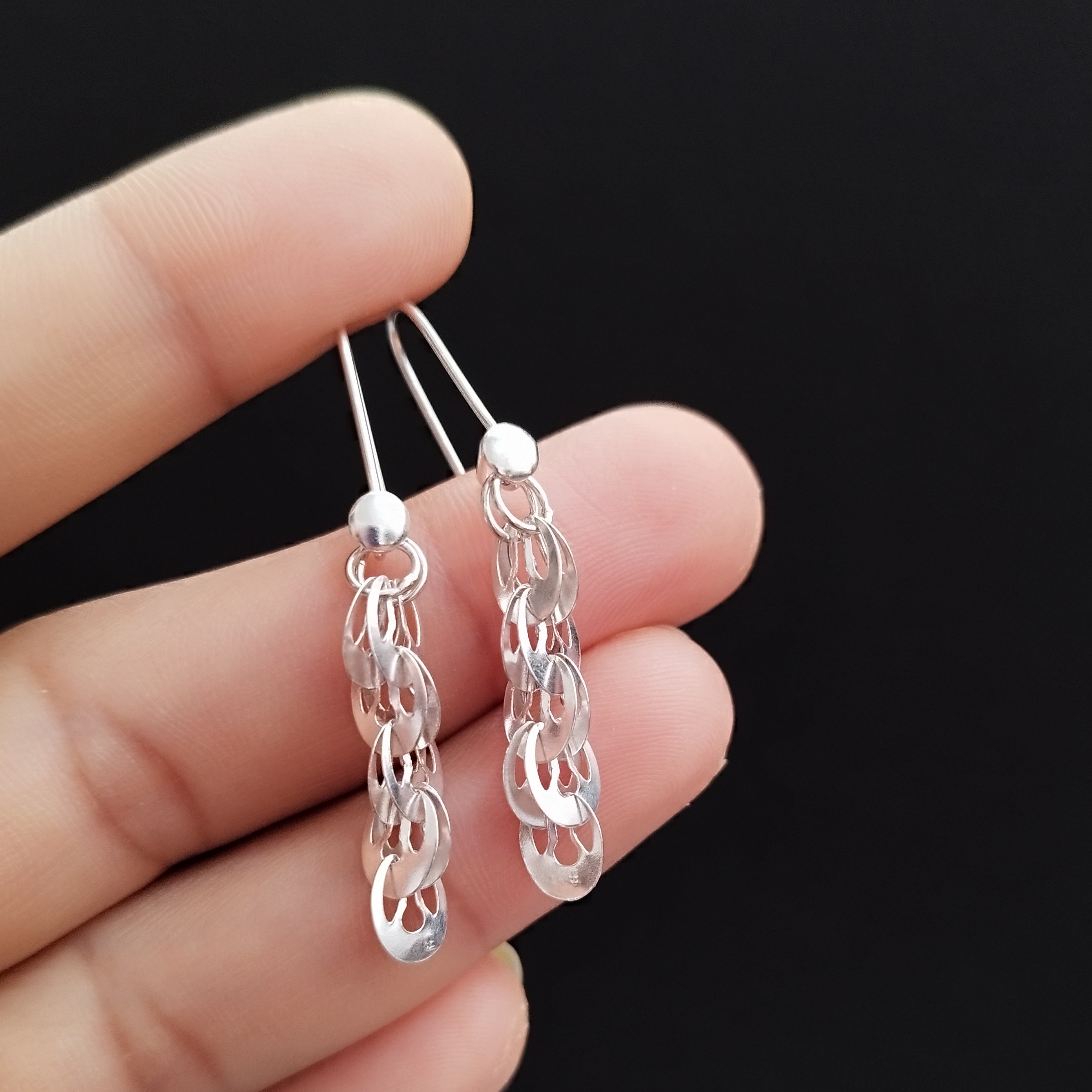 گوشواره نقره آویز عیار925 طرح شرشره ای بسیار جذاب و خاص