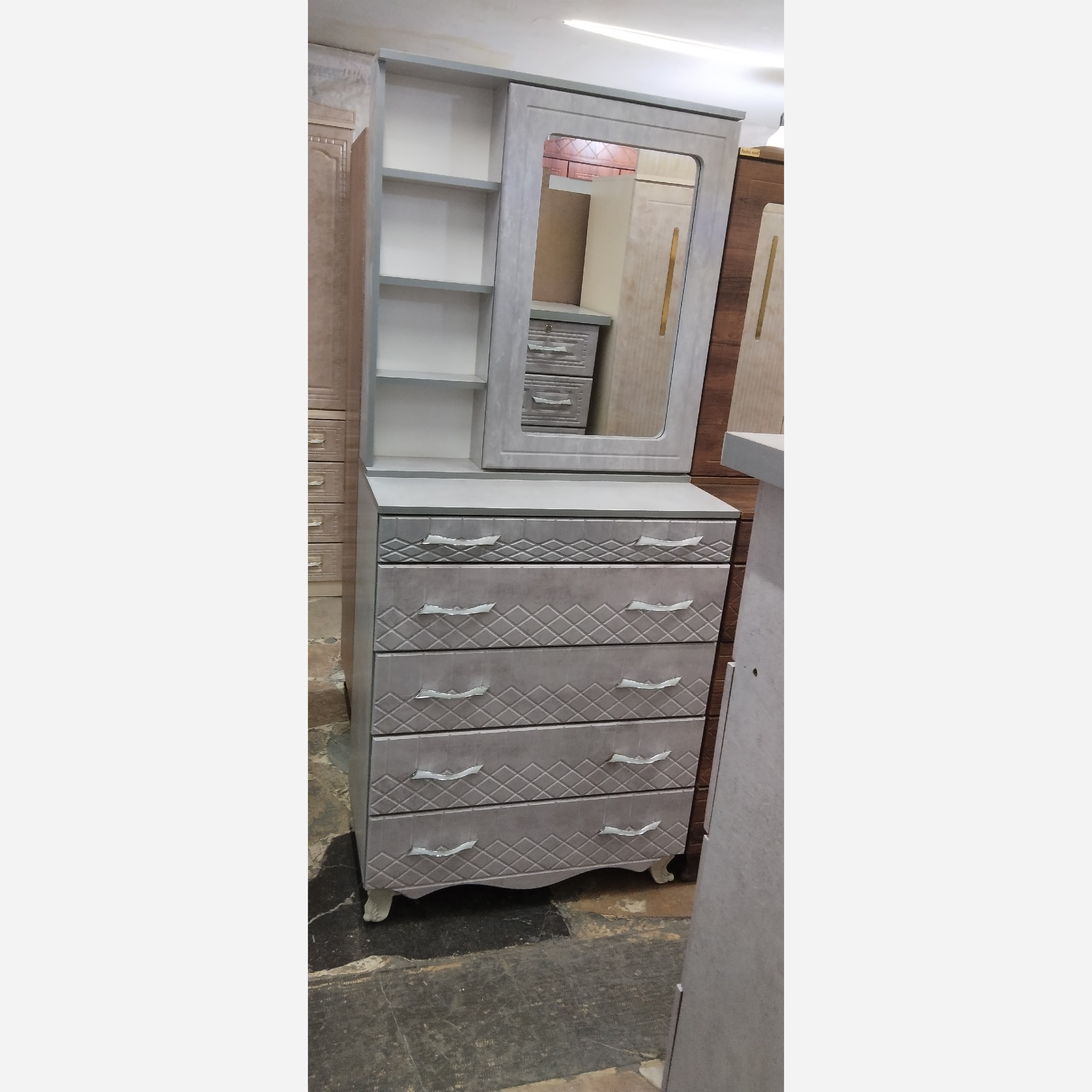 میز آرایش وکیوم