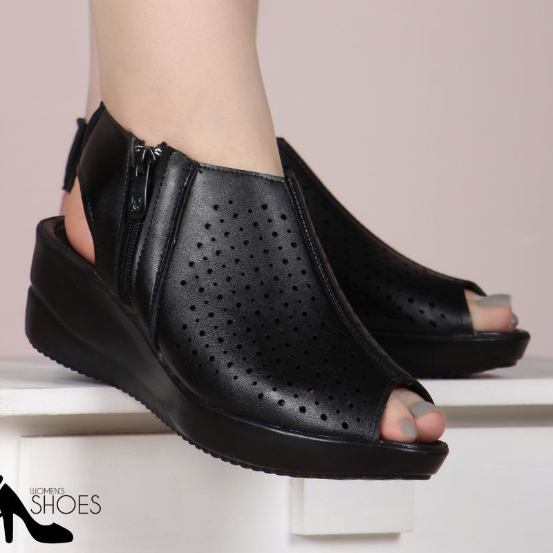 کفش طبی جدید
زیره پیو کیفیت عالی 
بغل زیپ پاخور عالی 