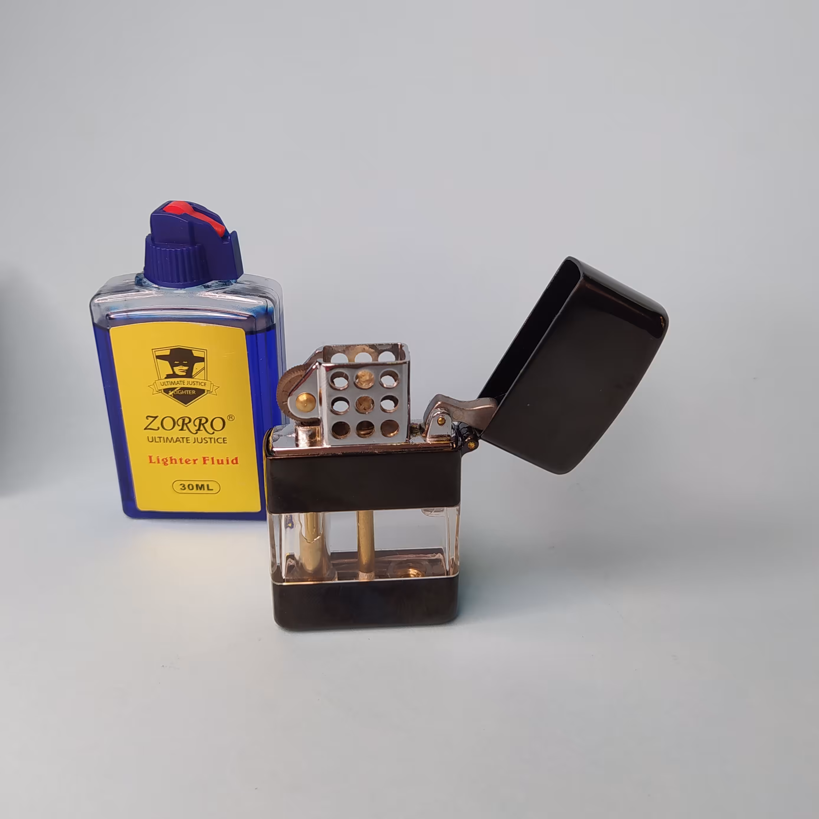 فندک زورو شیشه ی بنزینی  همراه پک کامل