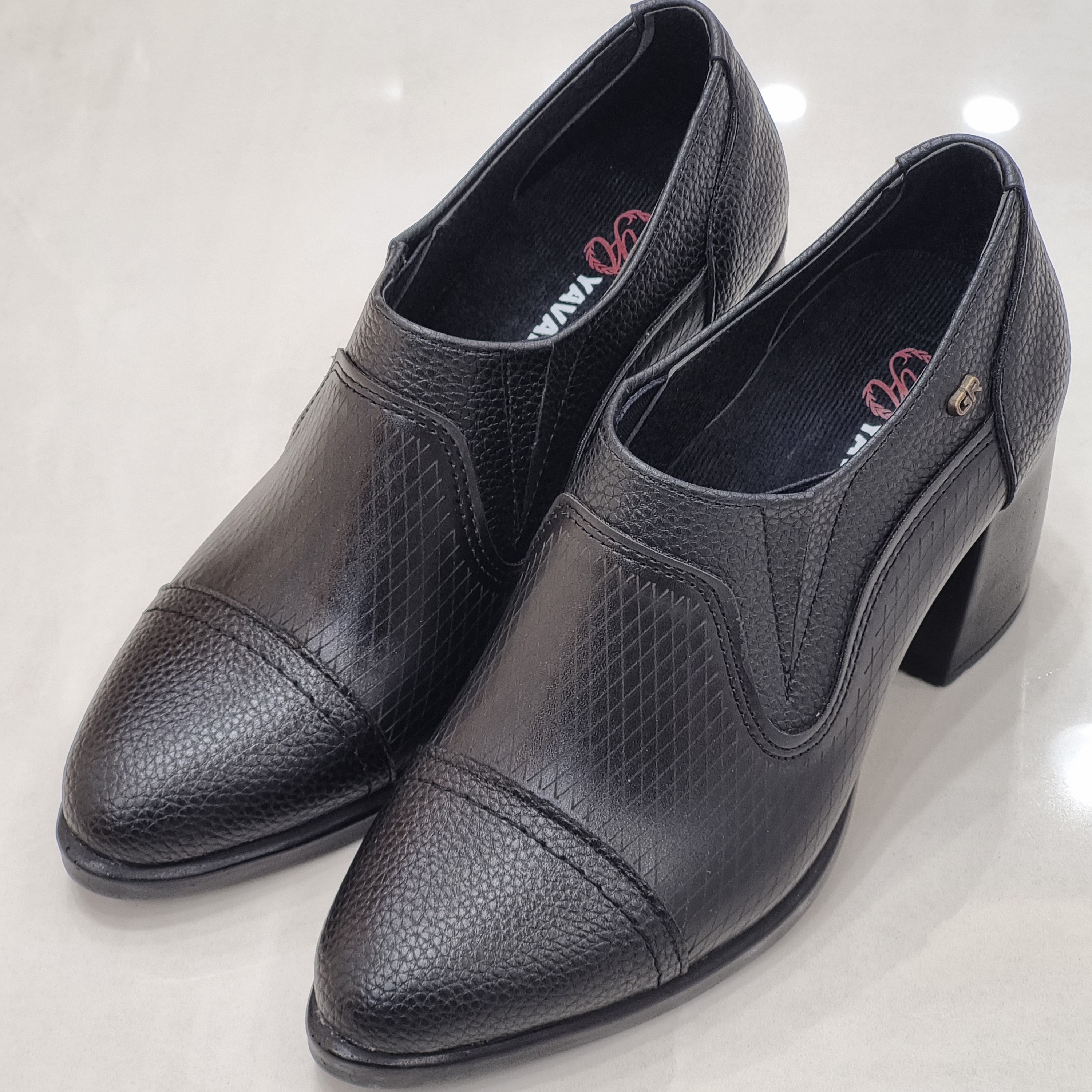 مدل کهربا.                کفش اداری و راحتی 