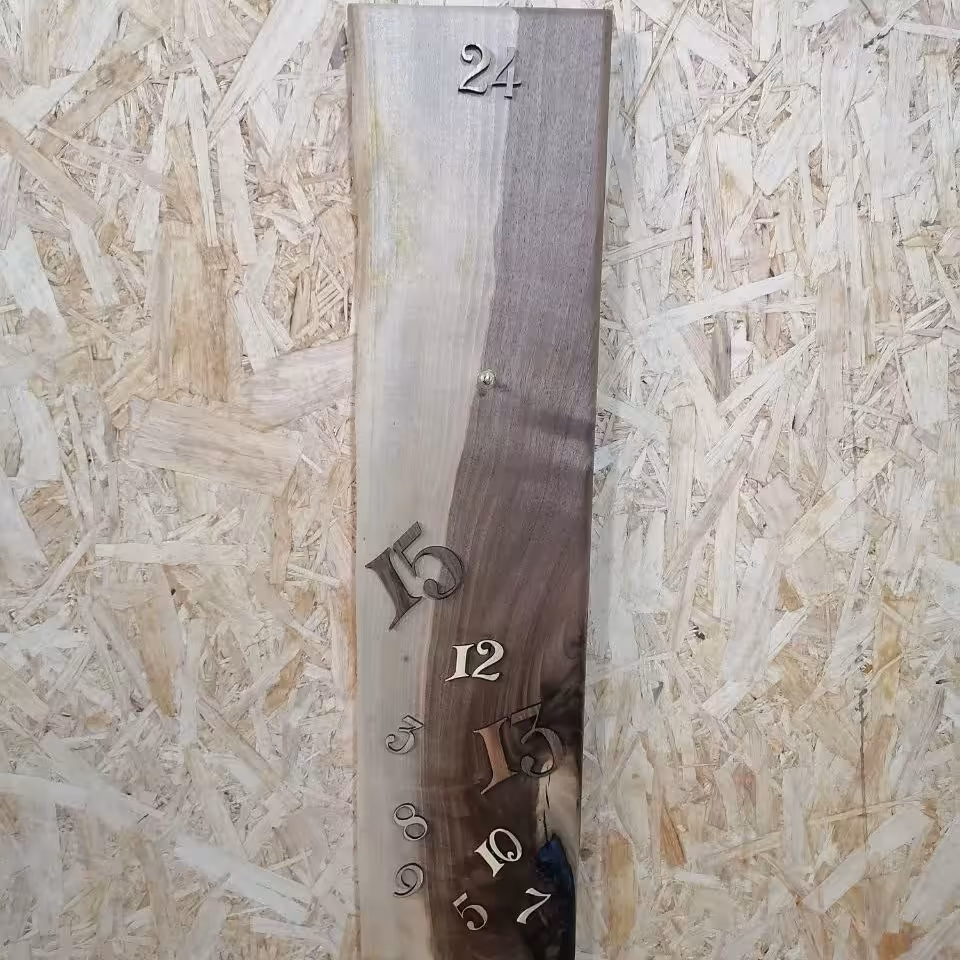 ساعت چوبی روستیک