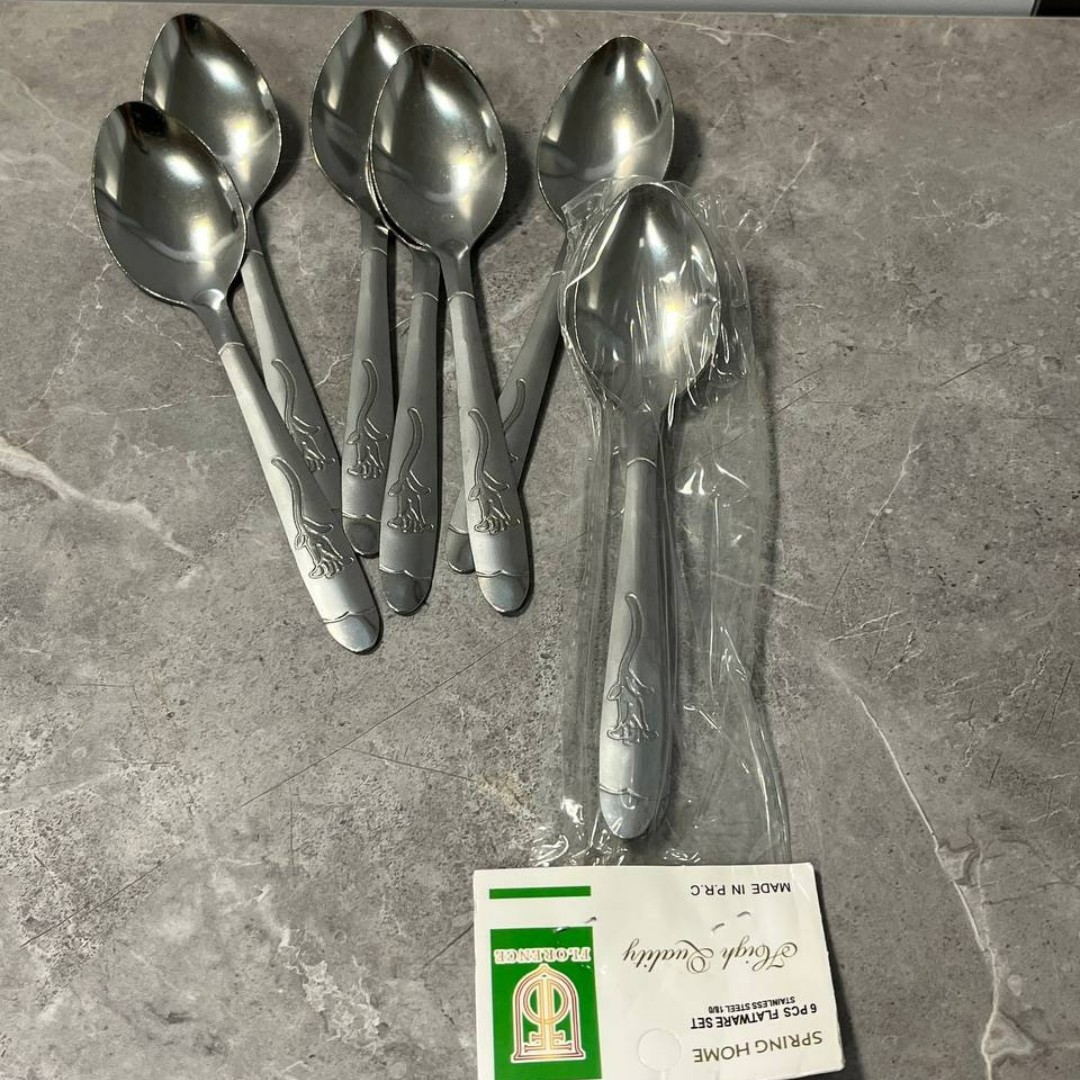 قاشق و چنگال غذا خوری گل میخک 6عددقاشق و6عدد چنگال به همراه ارسال رایگان 