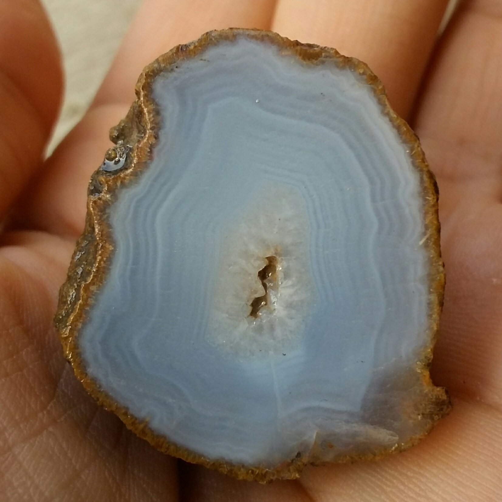 اسلایس سنگ راف عقیق سلیمانی  3بعدی رنگی محشر بسیار دیدنی کاملا طبیعی زیبا
خااااص