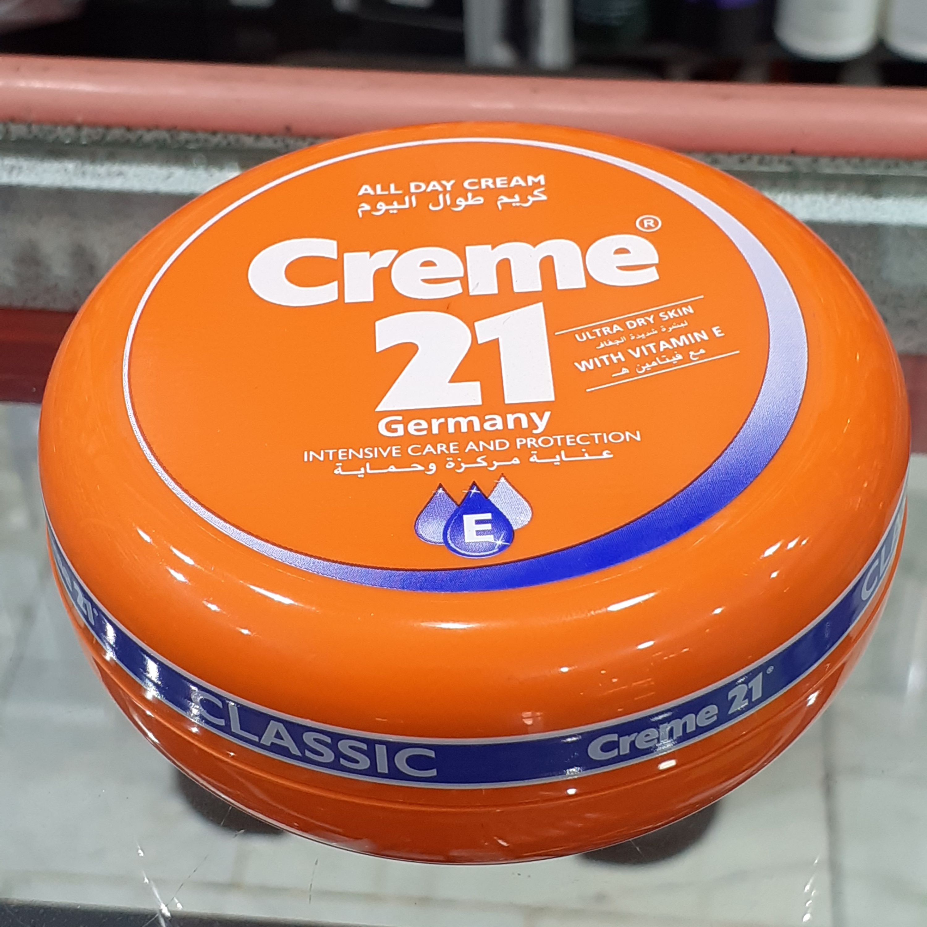 کرم مرطوب کننده کرم 21 Classic ویتامین E حجم 250 میل