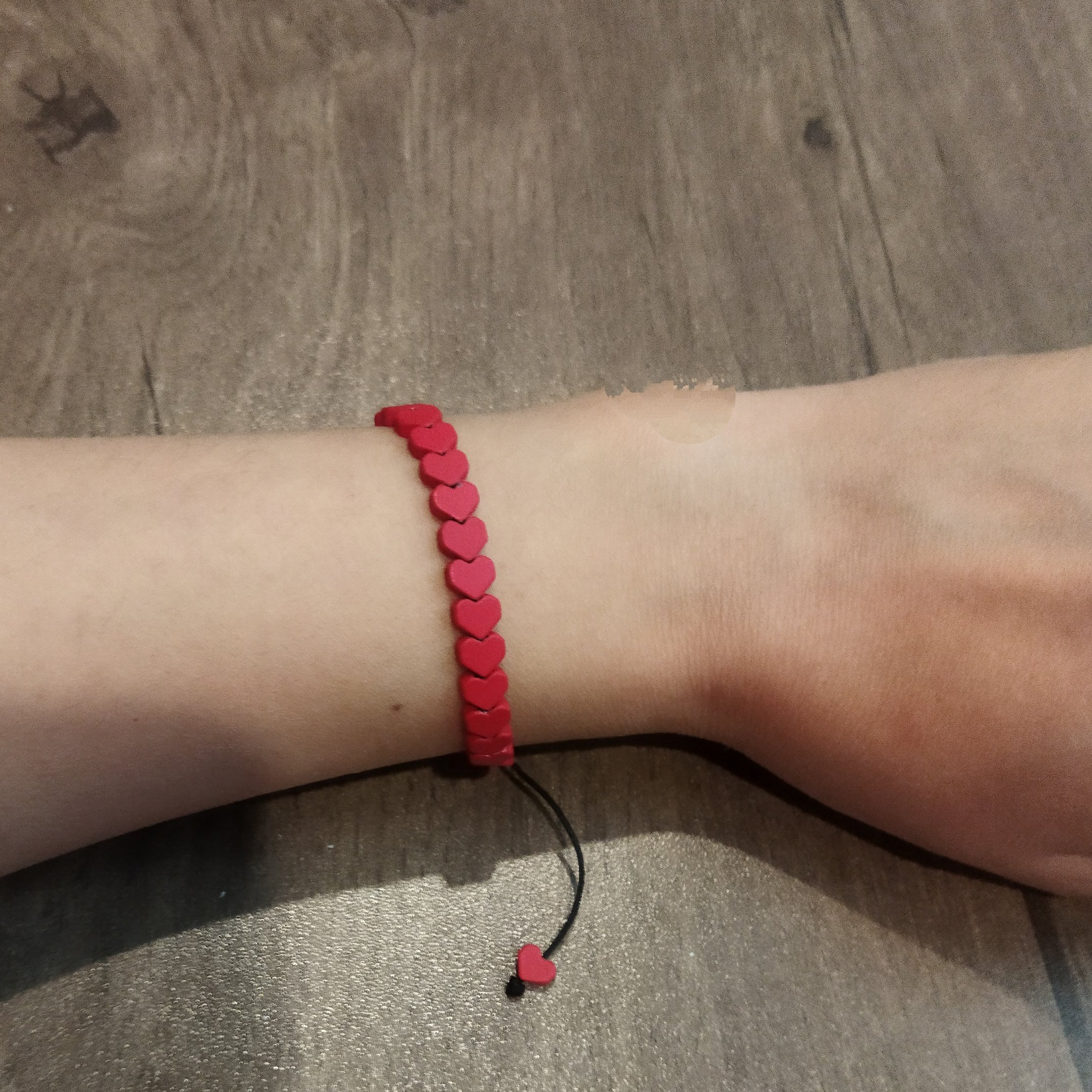 دستبندقرمز حدید قلبی 