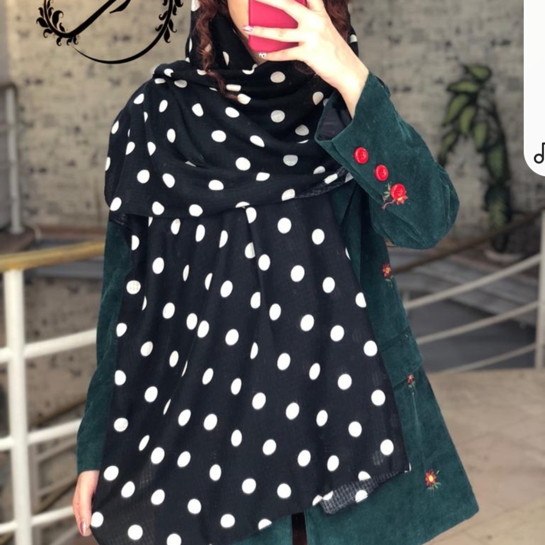 شال توپی درشت منگوله دار رنگ مشکی