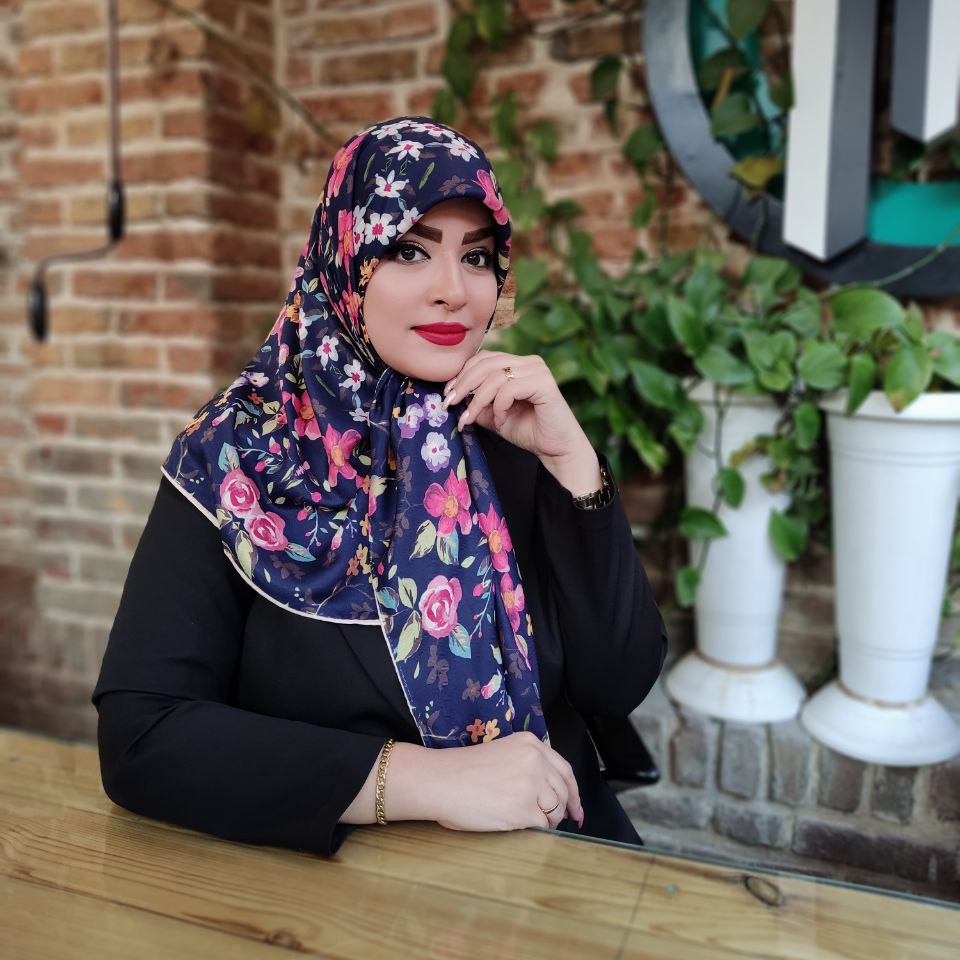 روسری نخی پاییزه قواره 130دور دست دوز ارسال رایگان سرمه ای طرح گل گلی