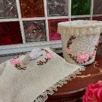 سطل آشغال و جای دستمال کاغذی ست ربان دوزی شده