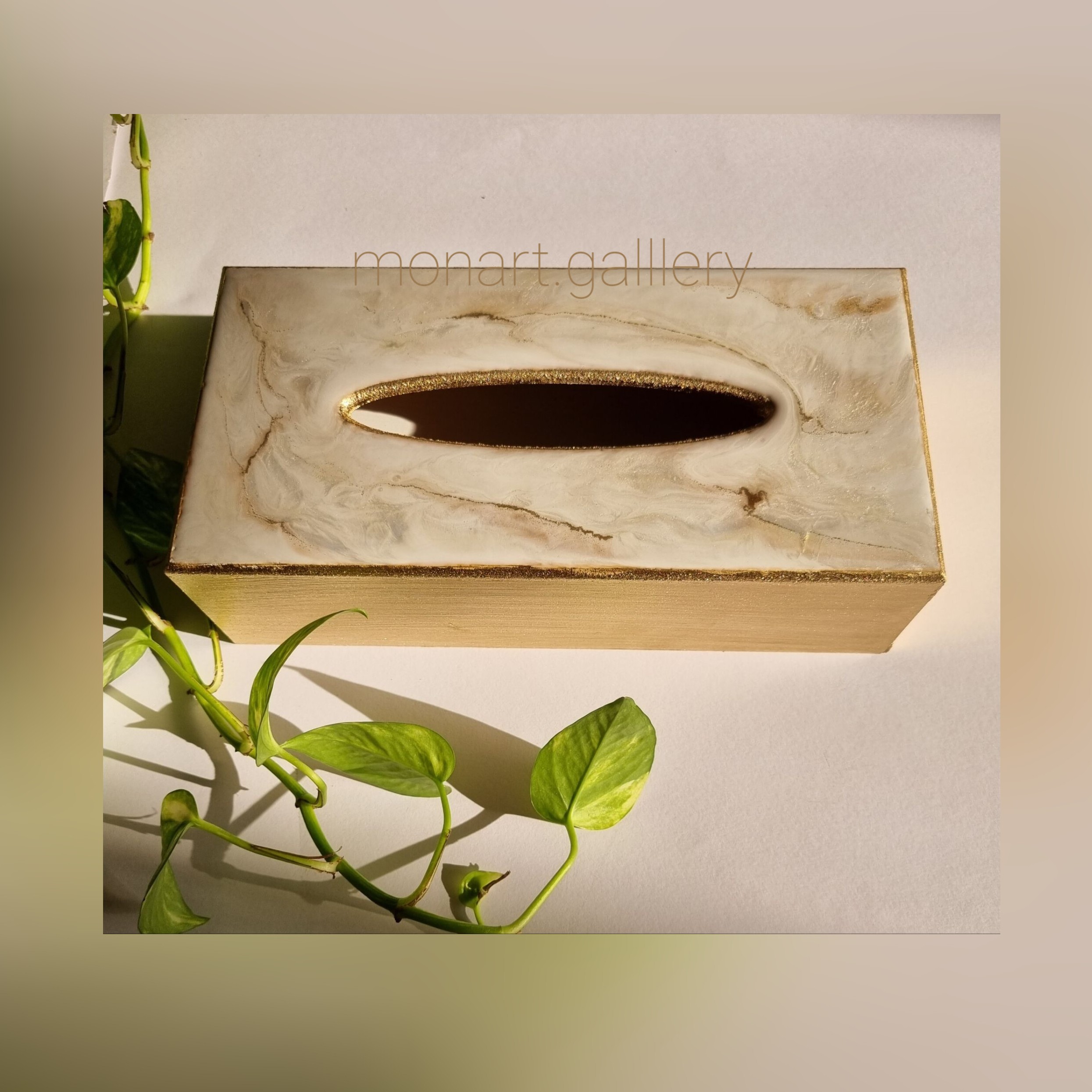 جادستمال کاغذی رزینی با بیس چوب .ضدآب شده.قابل سفا ش با رنگ دلخواه