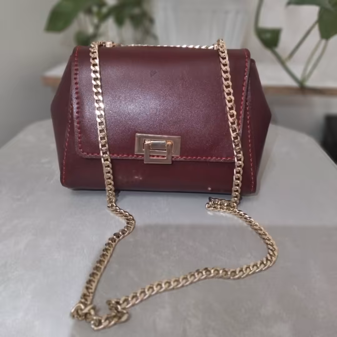 کیف زنانه چرم طبیعی دست دوز 