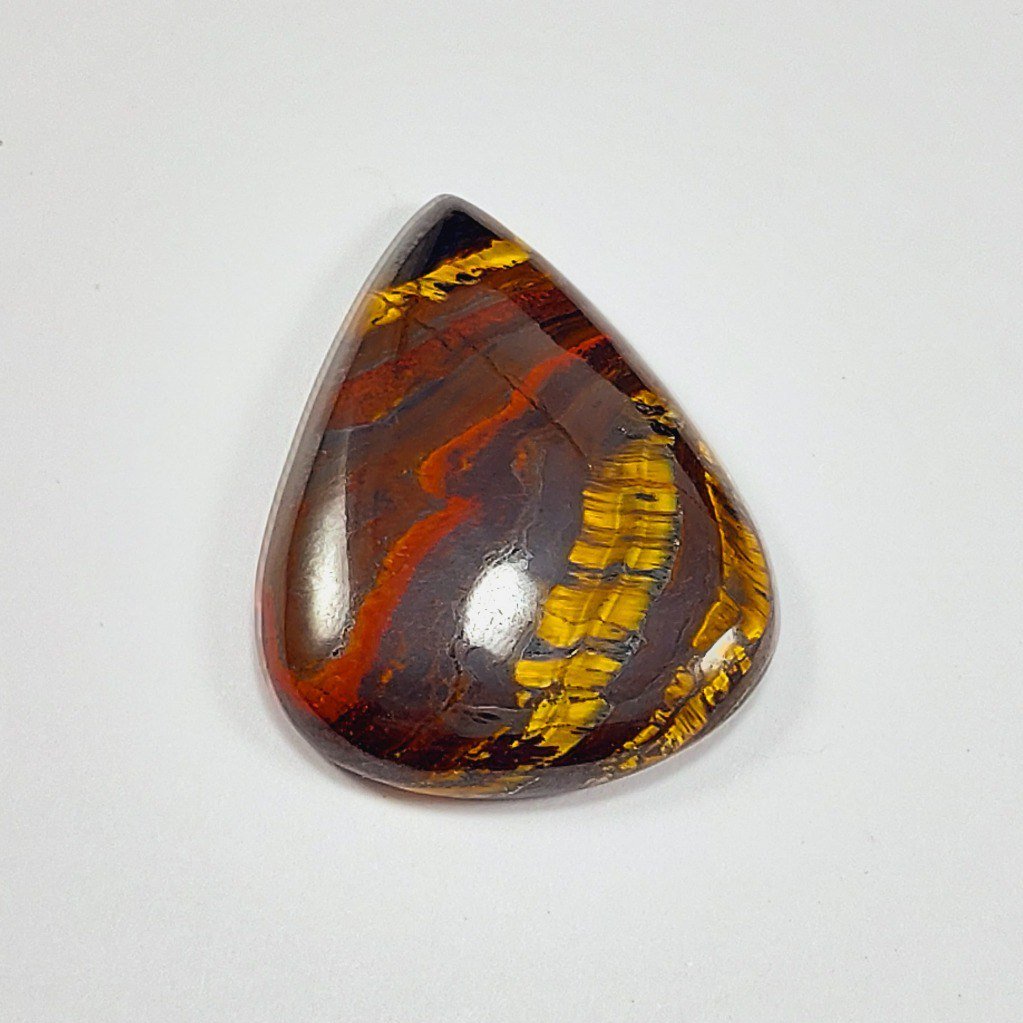 سنگ زیبای ببرِ آهنین (از خانواده چشم ببر)کد Y 7833