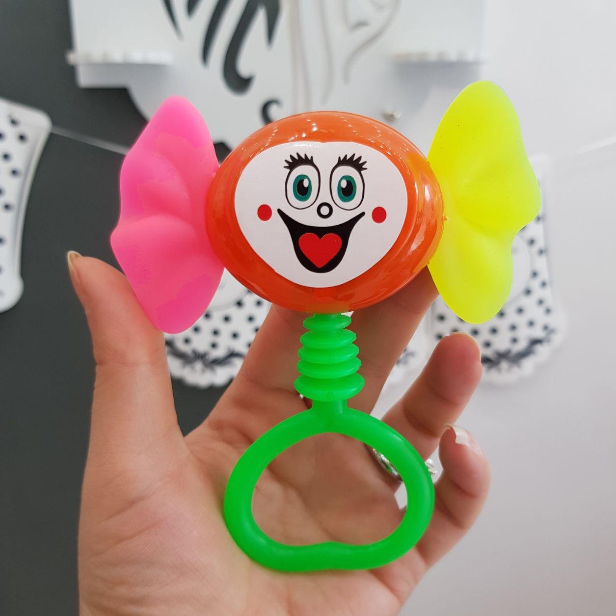 جغجغه نوزاد طرح شکلات