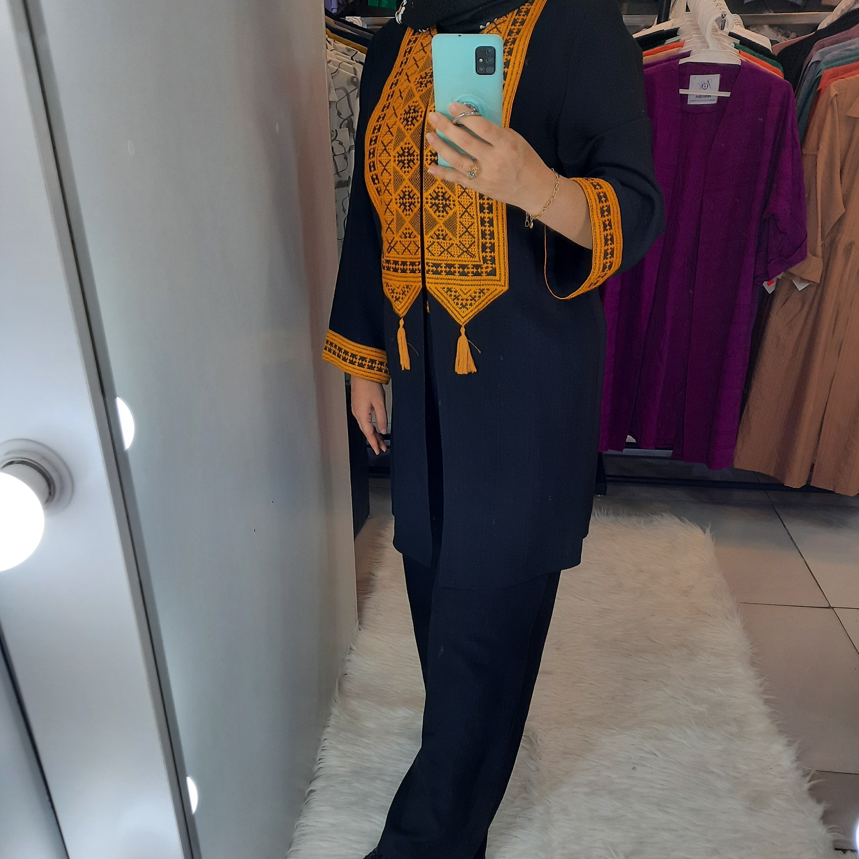 مانتو و شلوار