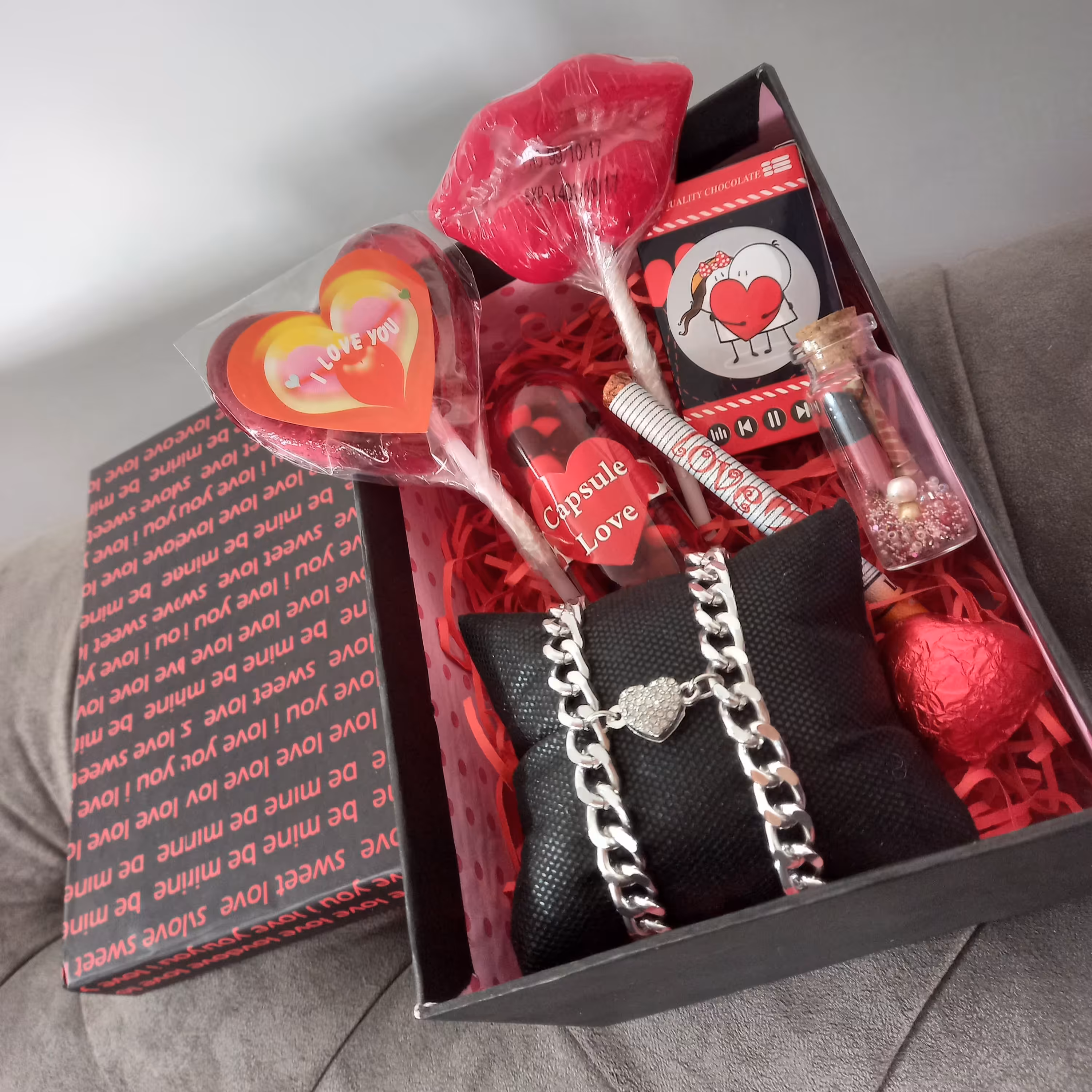 باکس هدیه دستبند مگنتی ولنتاین تولد سالگرد ازدواج