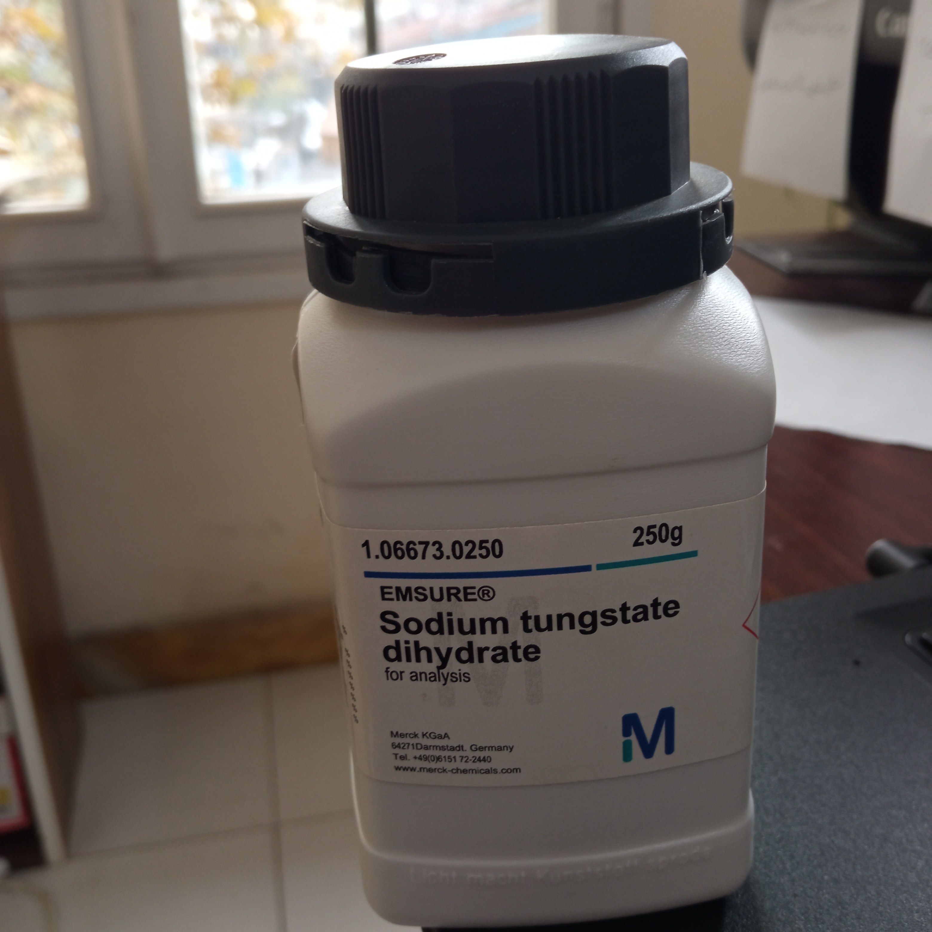 سدیم تنگستات دی هیدرات مرک (5 گرم)