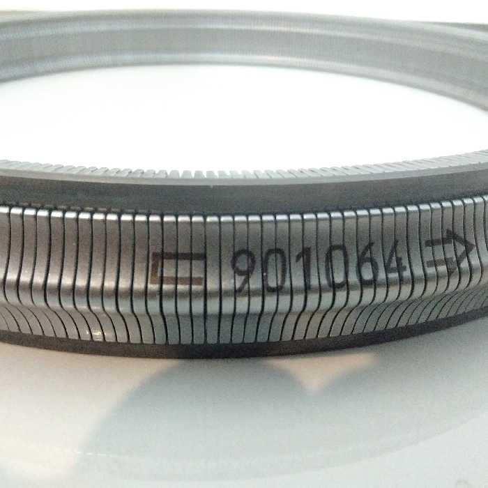 زنجیر  فلزی گیربکس اتوماتیک CVT. دارای طول عمر  500 هزار کیلوتر